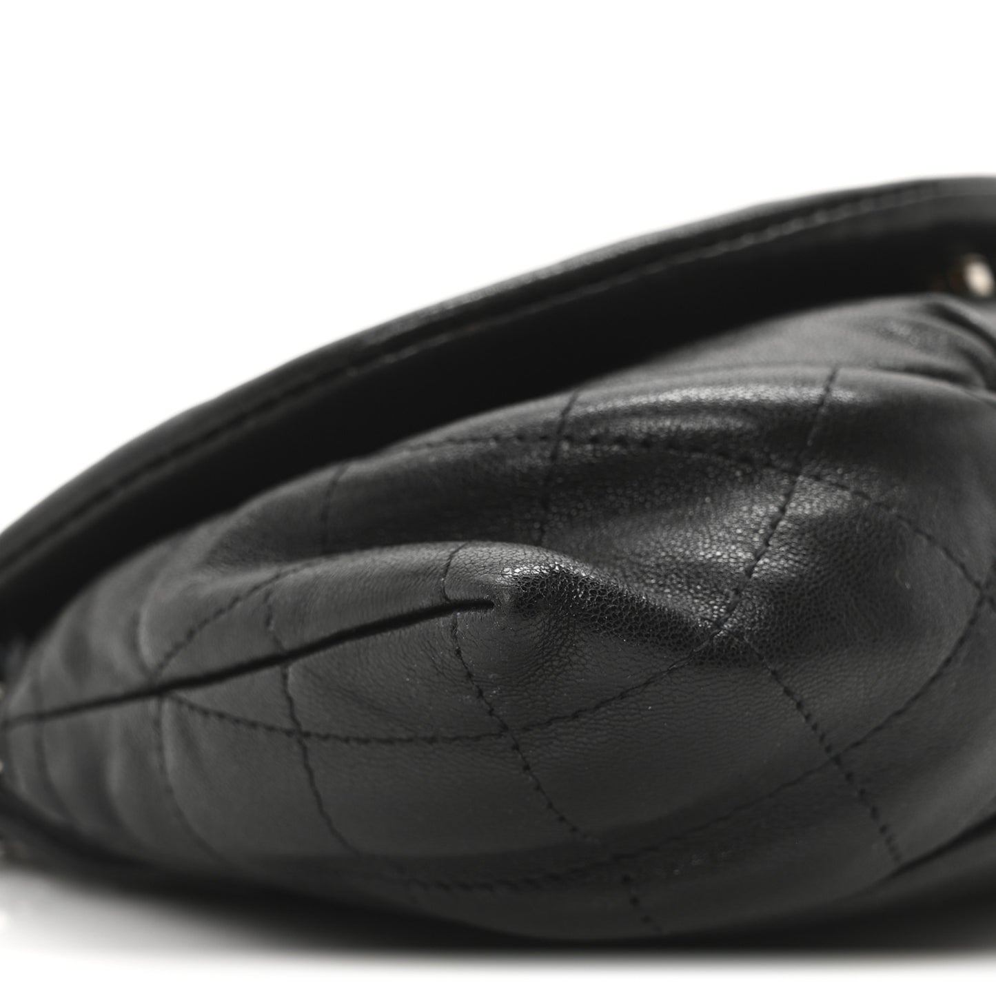 Lambskin Half Moon Wallet On Chain WOC Black