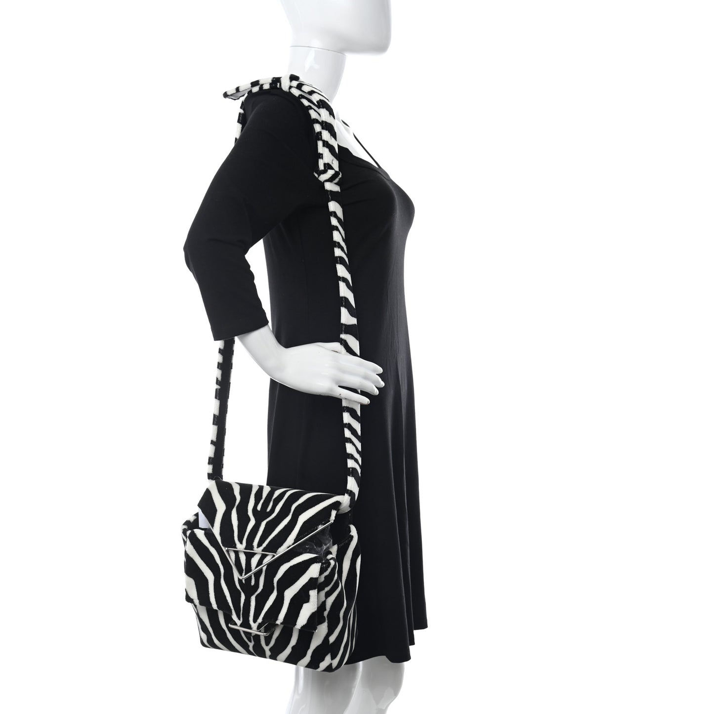 Tufted Zebra Clip Bag Black White