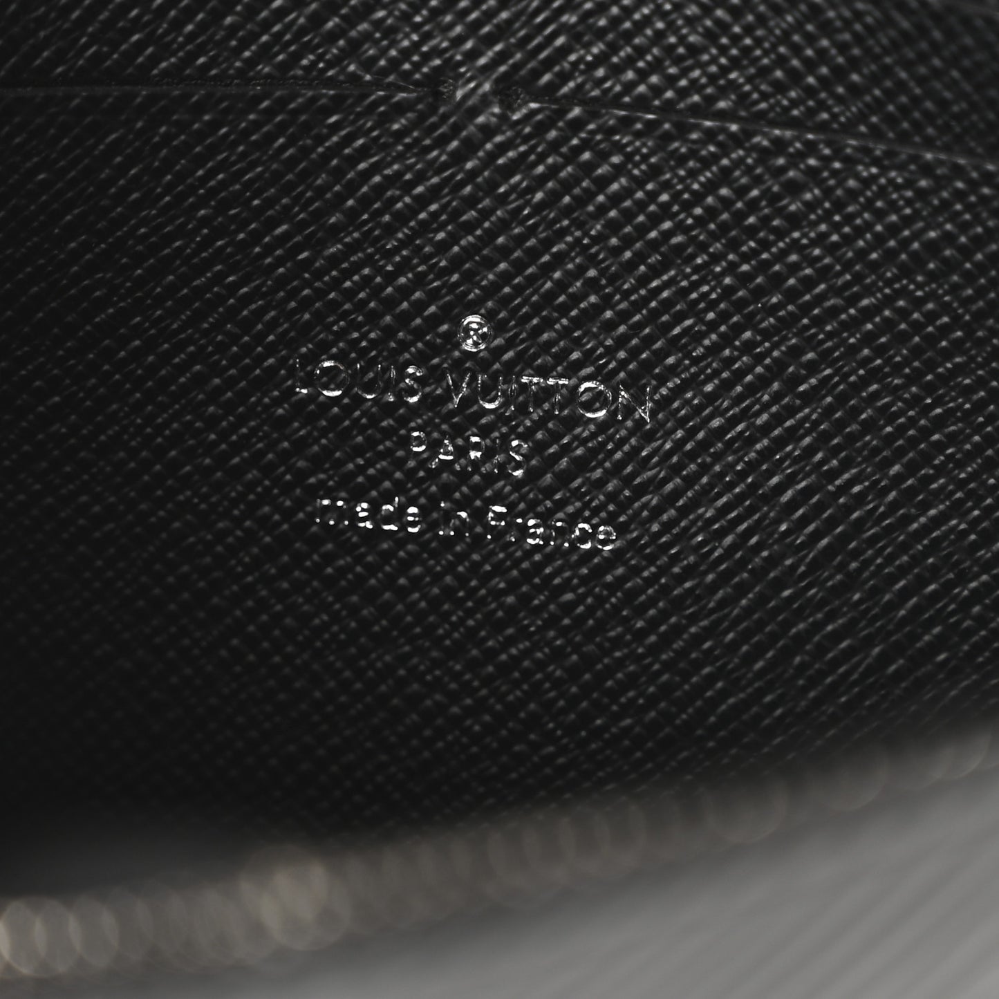 Epi Twist Chain Wallet Black