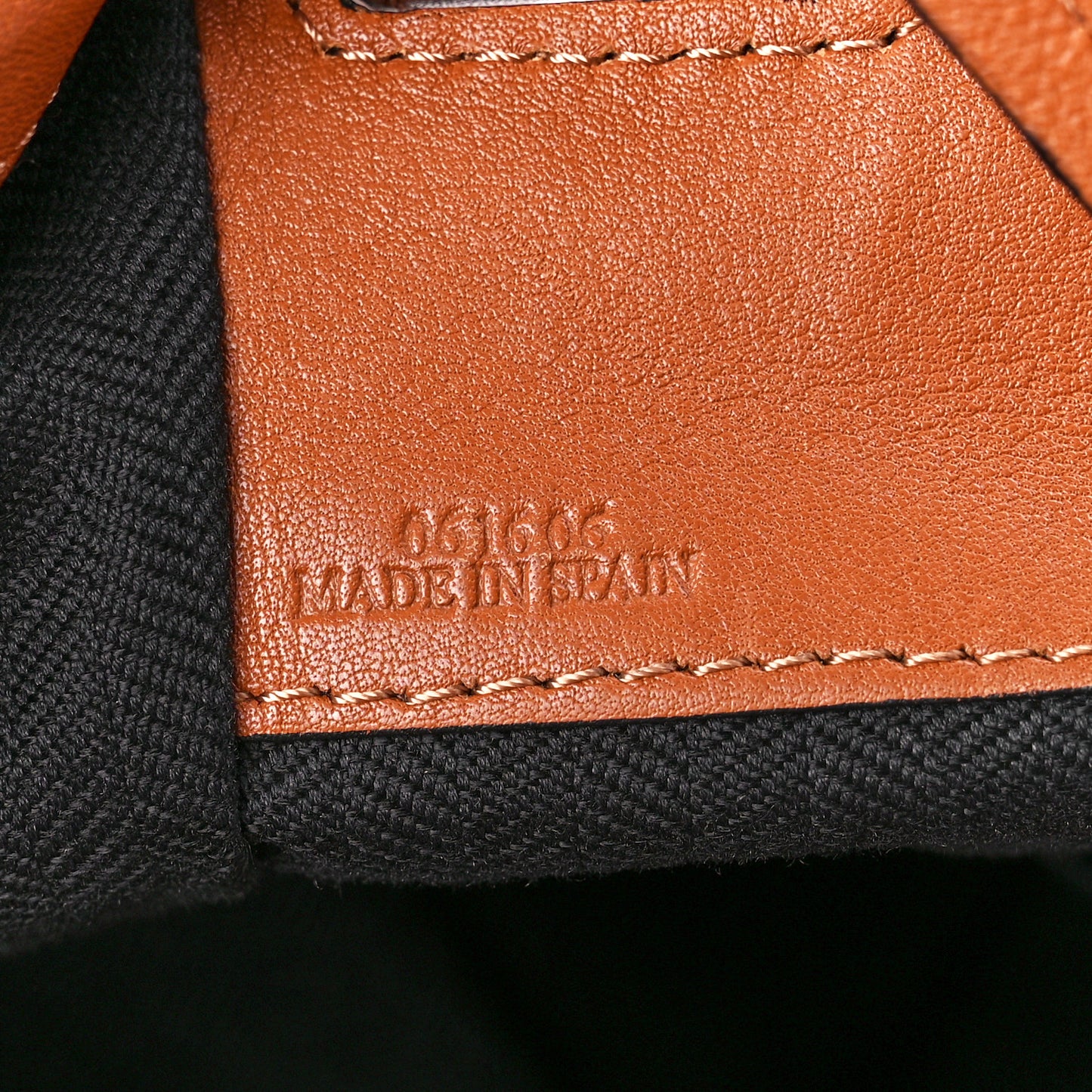 Calfskin Medium Hammock Shoulder Bag Tan