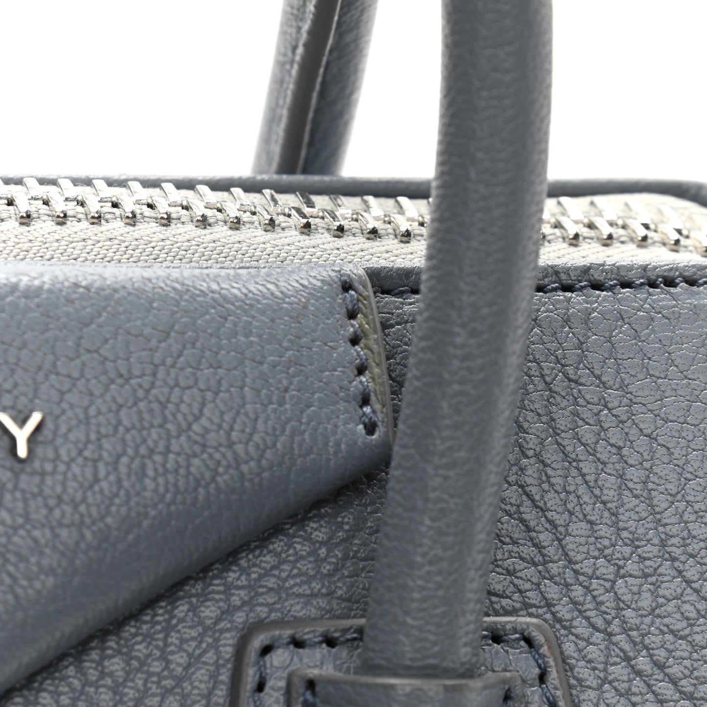 Sugar Goatskin Small Antigona Pearl Grey