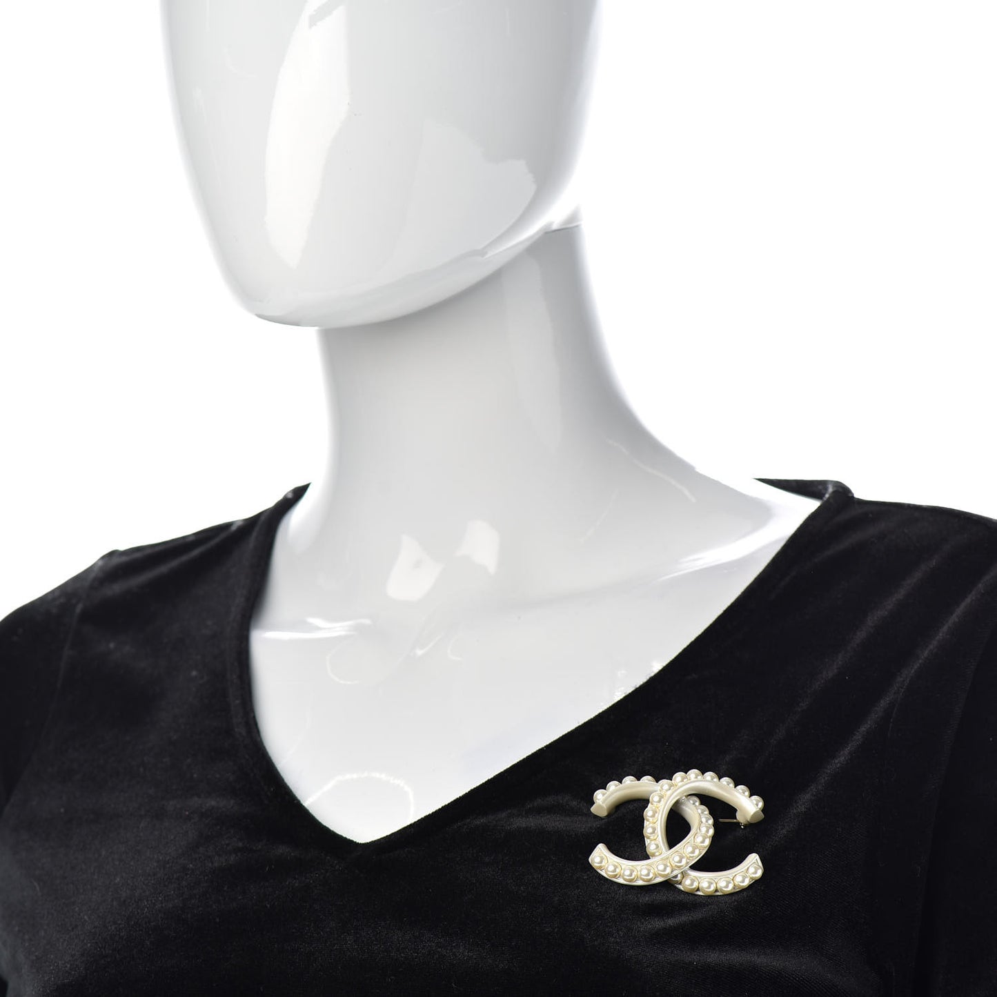 Pearl CC Brooch Golden Pearly White