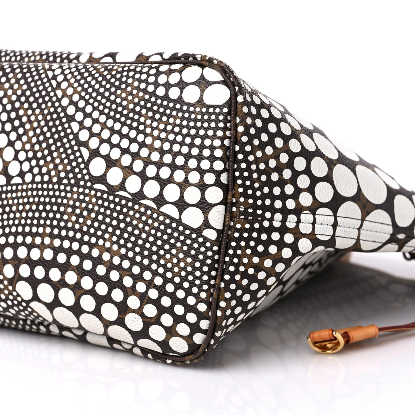 Monogram Kusama Waves Neverfull MM White