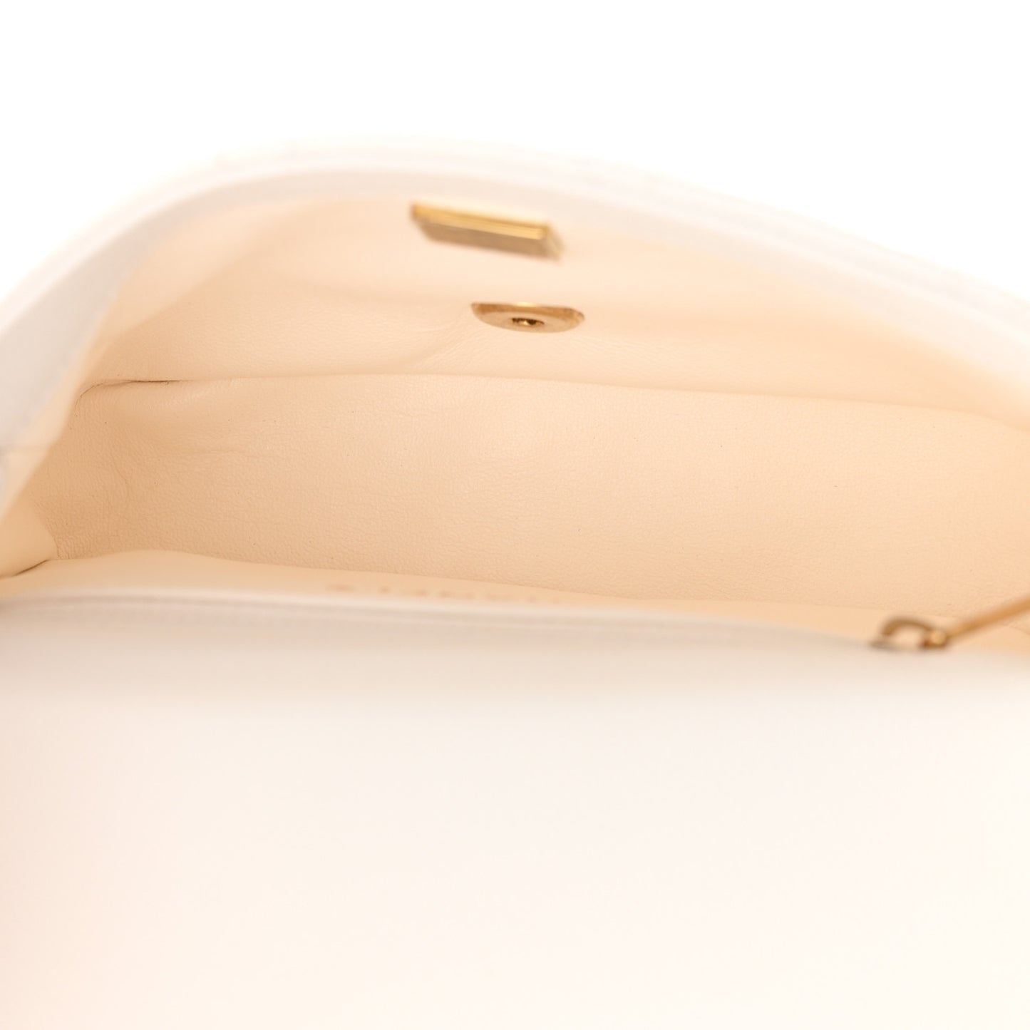Caviar Quilted Mini Sweetheart Flap White