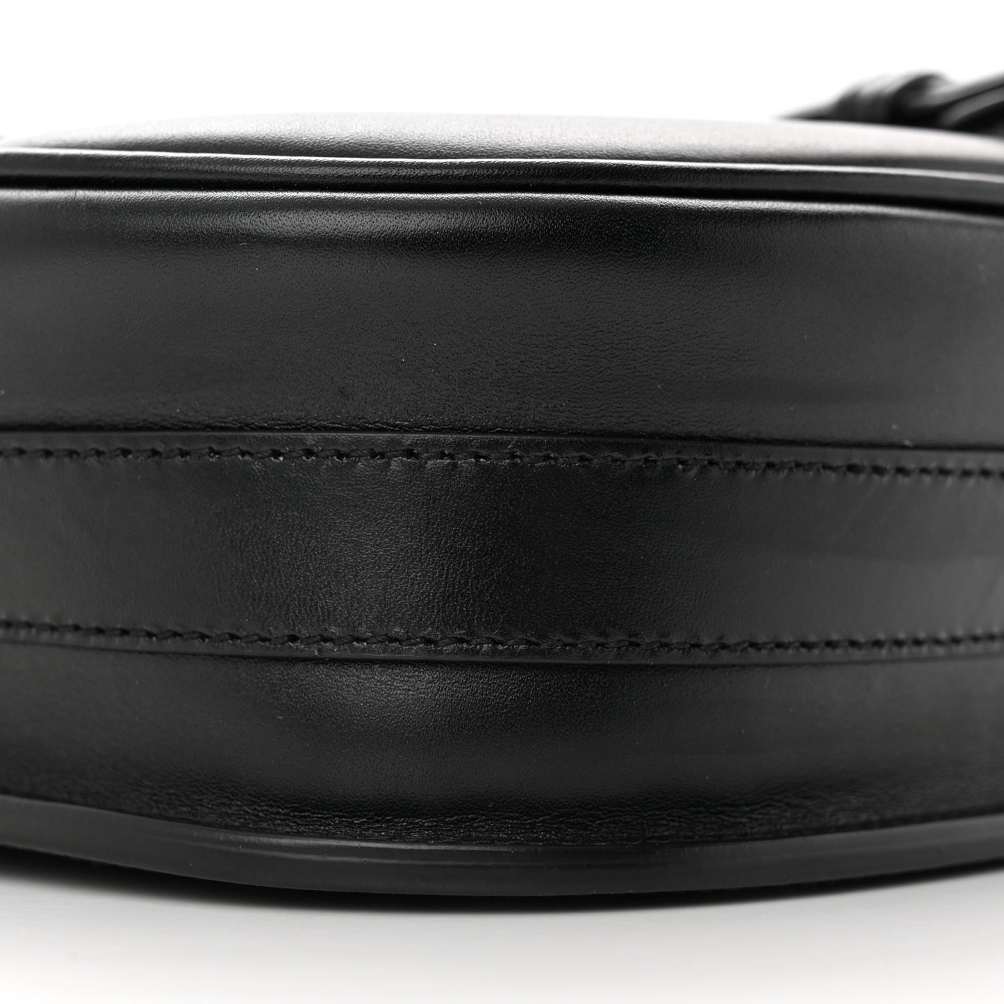 Box Calfskin Medium Bobby Flap Black