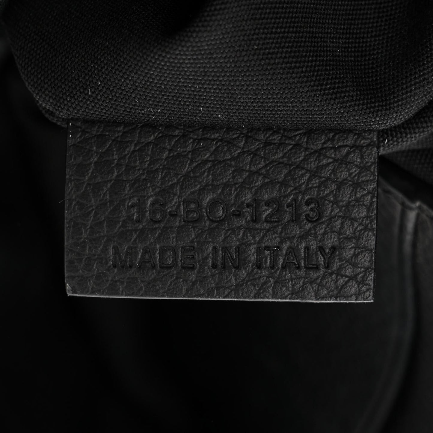 HOMME Oblique Safari Messenger Black