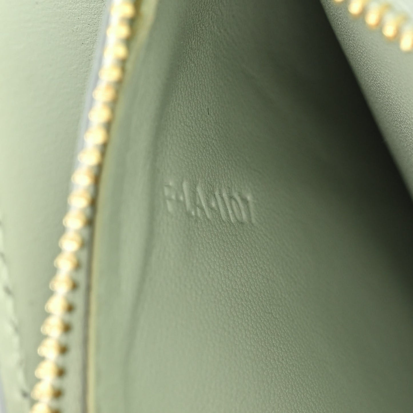 Box Calfskin Medium Classic Box Flap Bag Mint