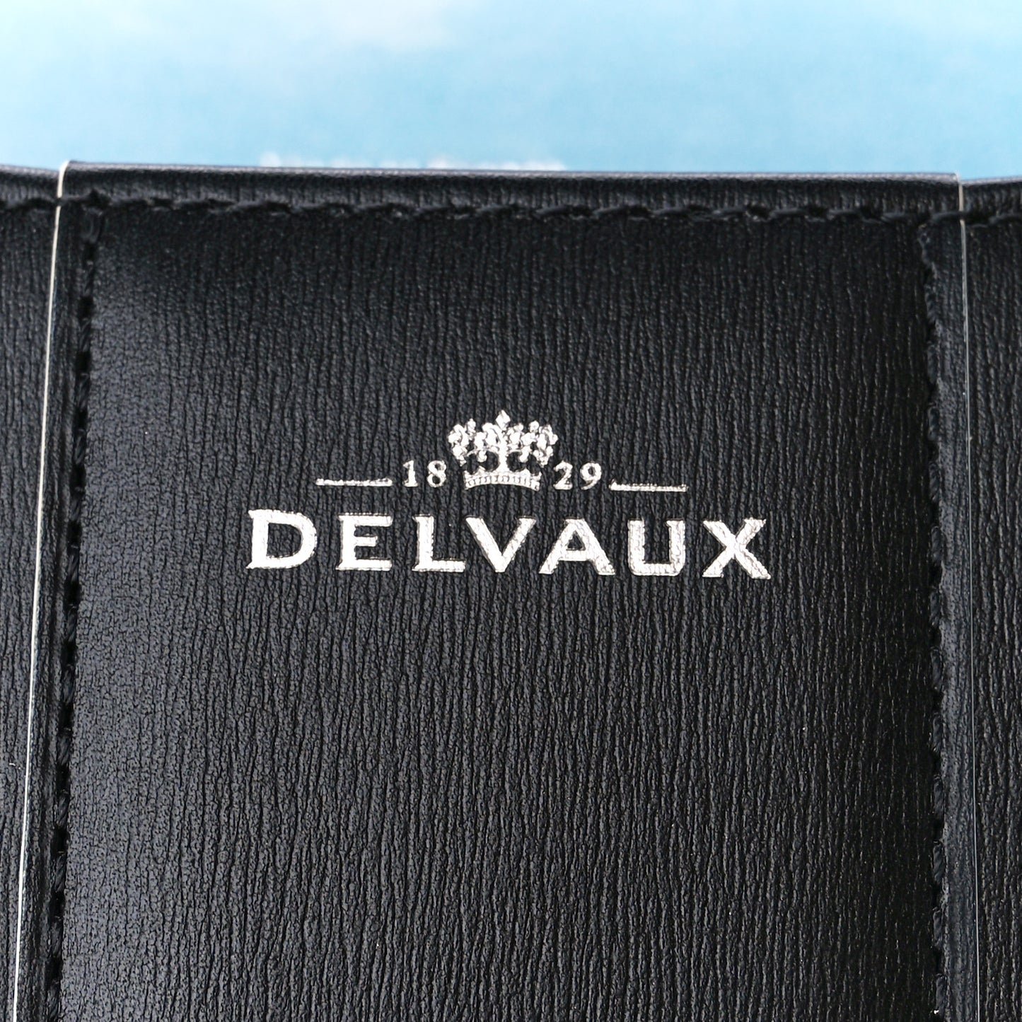 Box Calfskin MM Brillant Clouds Satchel Black Ciel
