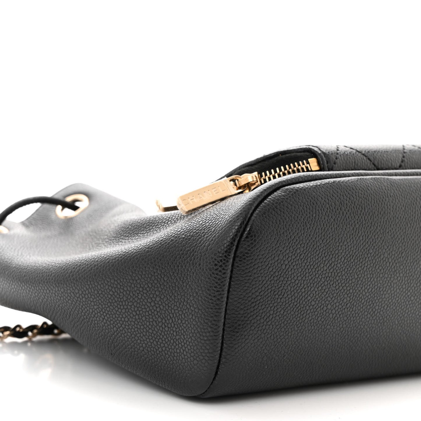 Caviar Quilted CC Pocket Bucket Bag Black