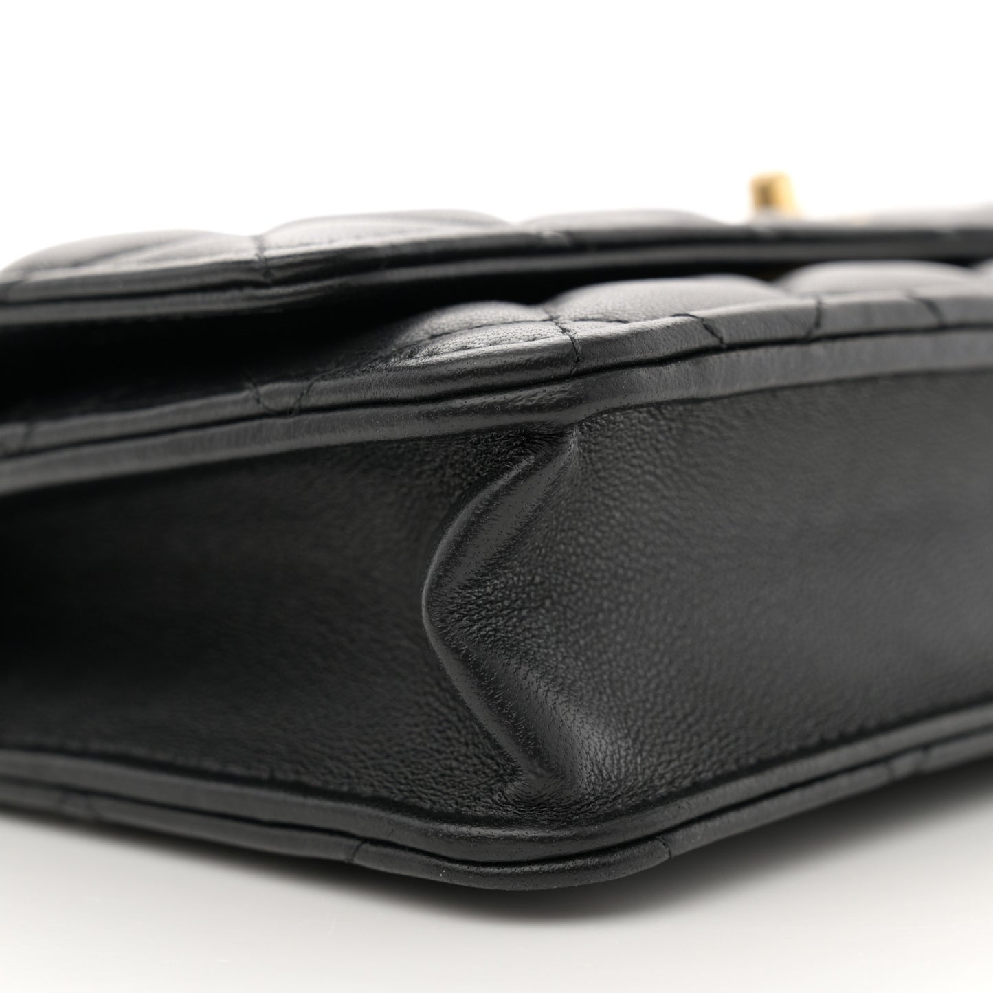 Lambskin Quilted CC Pearl Crush Wallet on Chain WOC Black