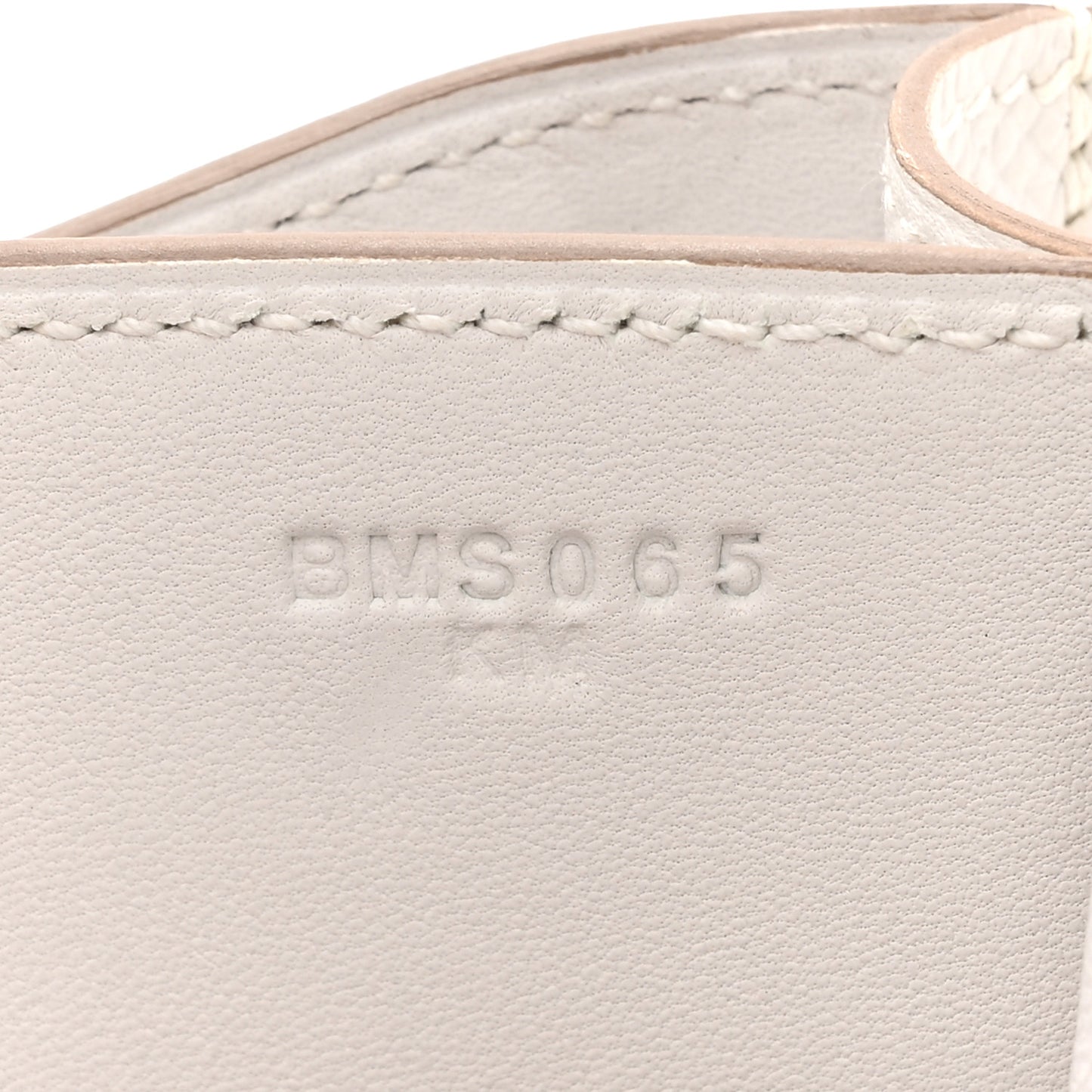 Epsom Constance 18 Gris Pale