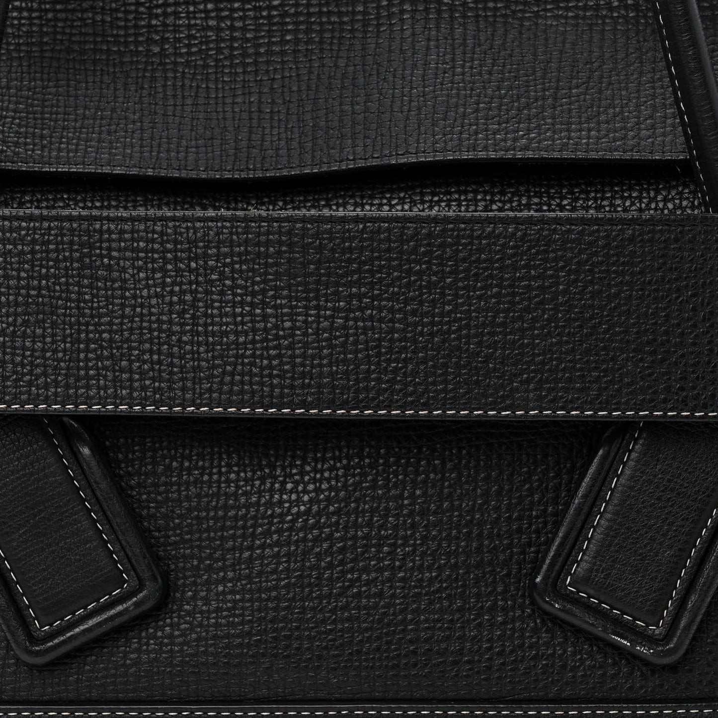 Grainy Calfskin Medium Arco Black