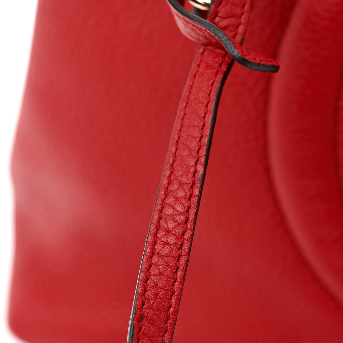 Pebbled Calfskin Medium Soho Chain Shoulder Bag Tabasco Red