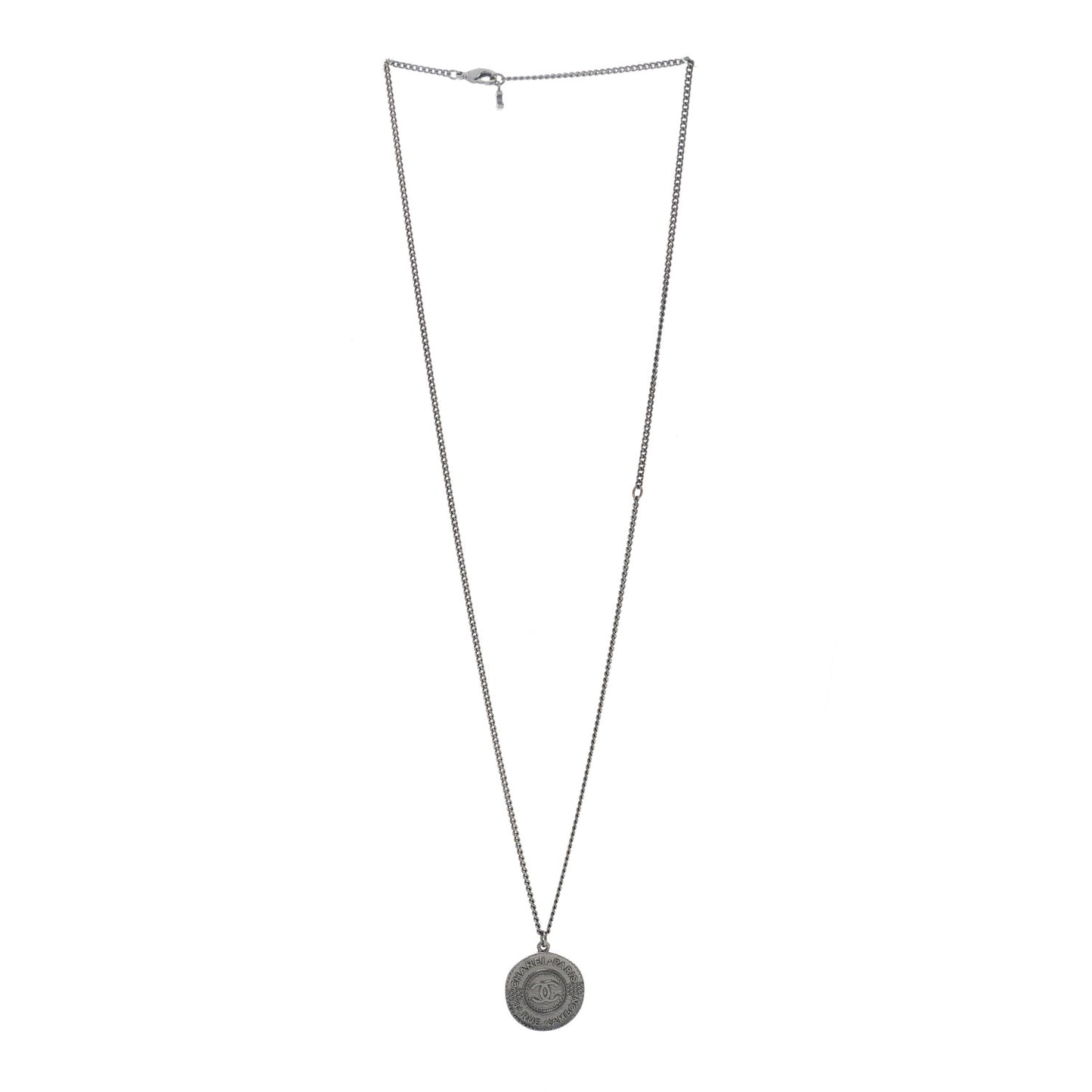 Medallion CC Rue Cambon Chain Necklace Ruthenium