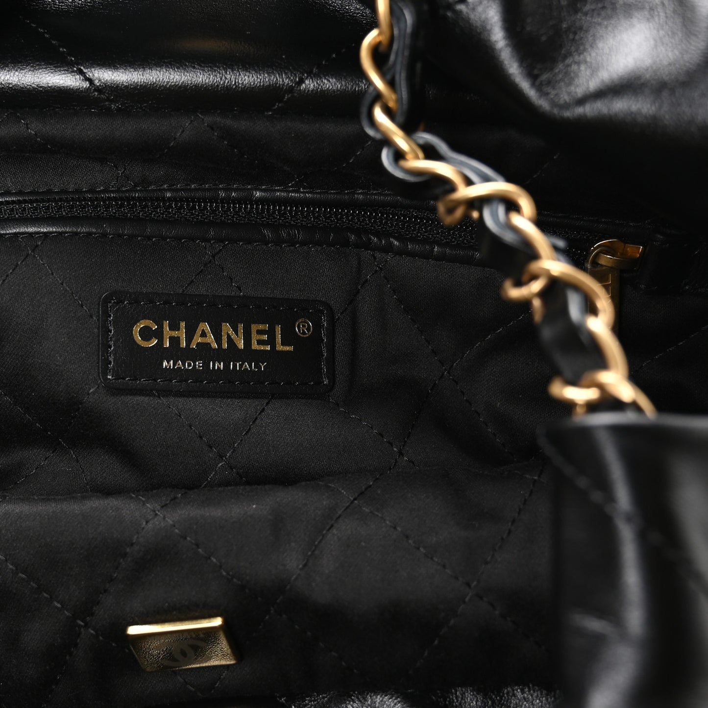 Shiny Calfskin Quilted Small Chanel 22 Black