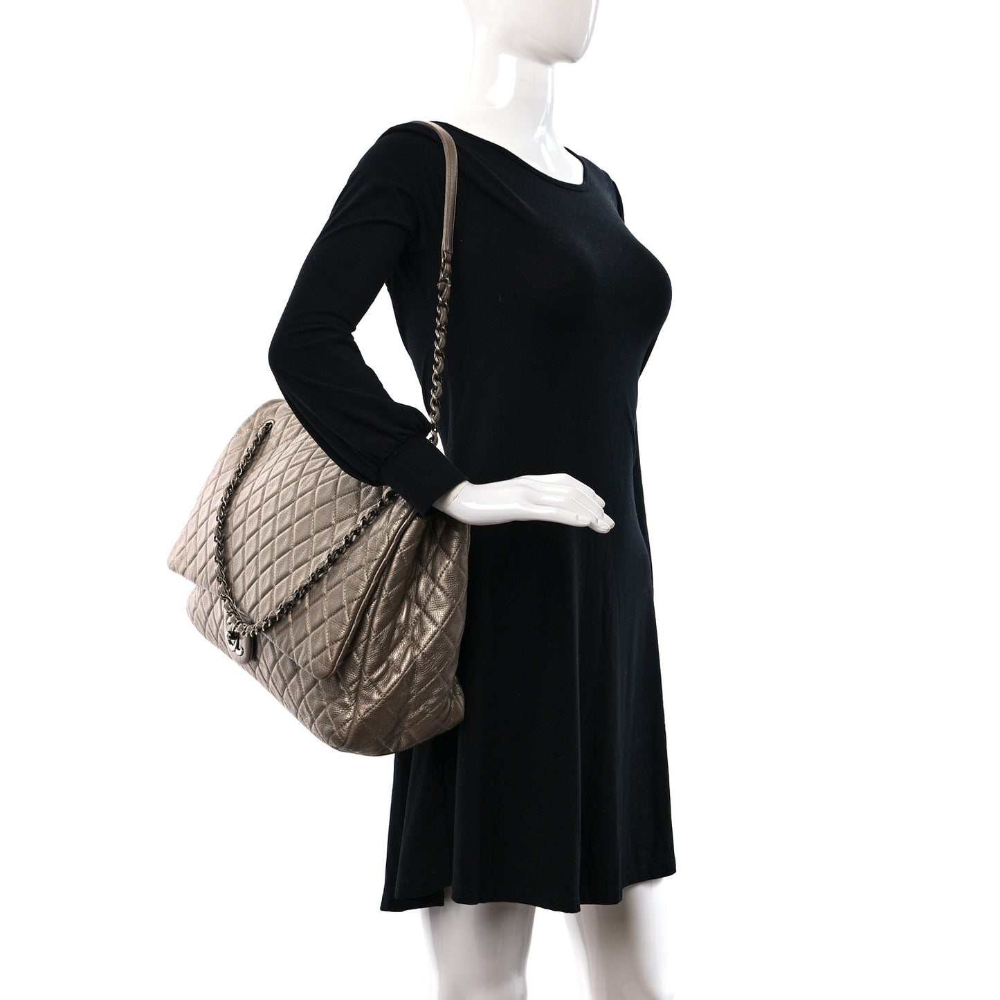 Metallic Calfskin Quilted XXL Travel Flap Bag Gold