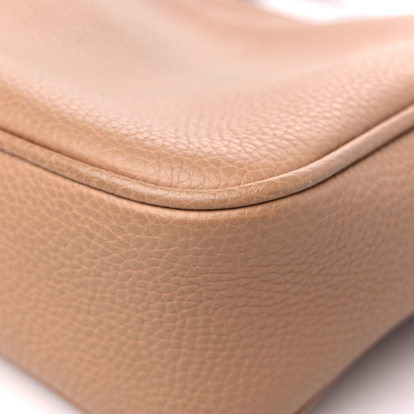 Pebbled Calfskin Small Soho Disco Bag Camelia