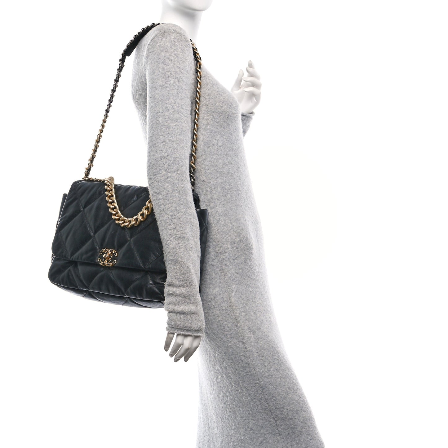 Goatskin Quilted Maxi Chanel 19 Flap Black