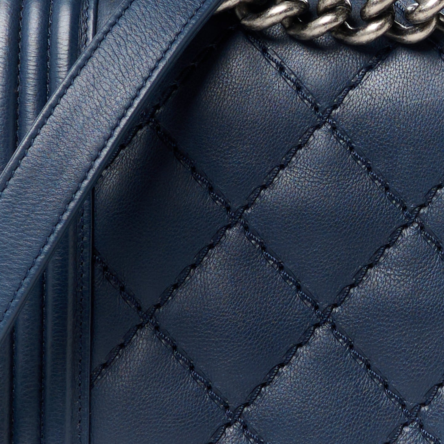 Calfskin Double Stitch New Medium Boy Flap Navy Blue