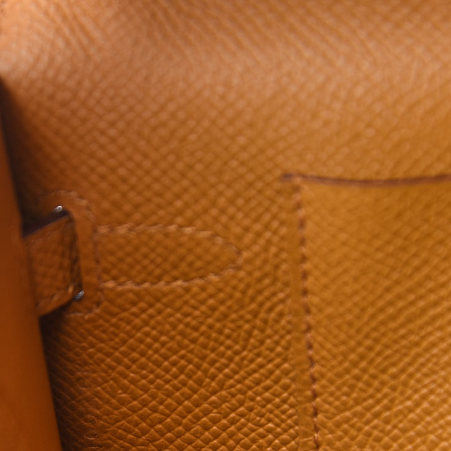 Epsom Kelly Wallet To Go Sesame
