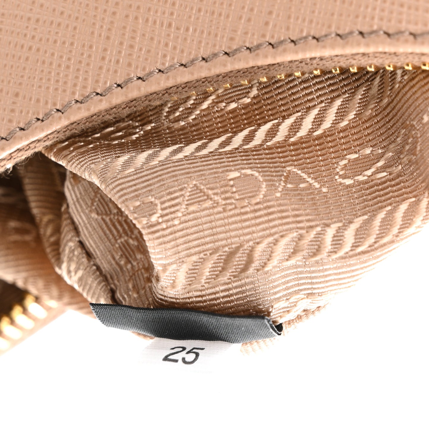 Saffiano Re-Edition 2005 Shoulder Bag Cammeo Beige
