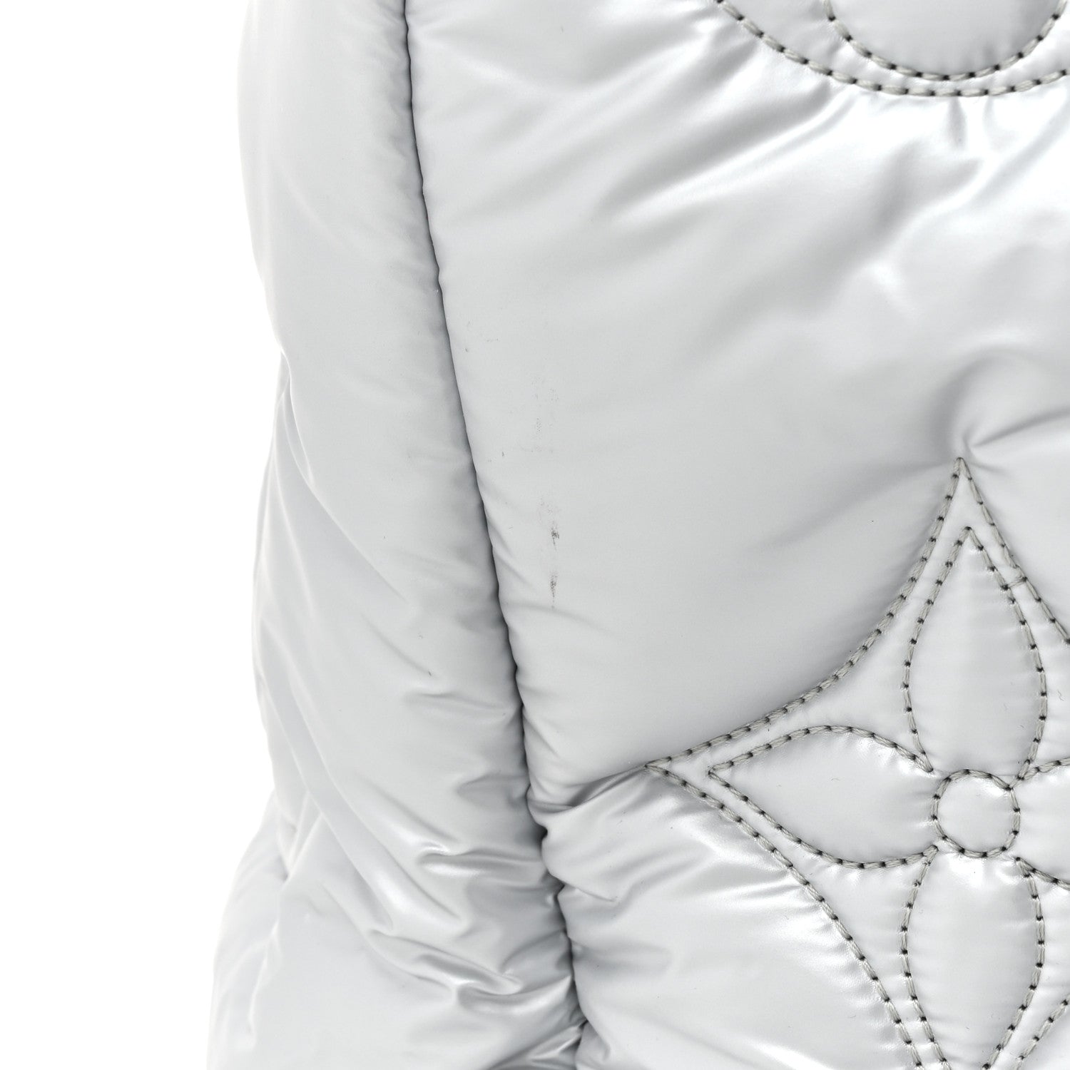 Louis Vuitton Econyl Monogram Pillow Giant Onthego GM Silver 10 of 11