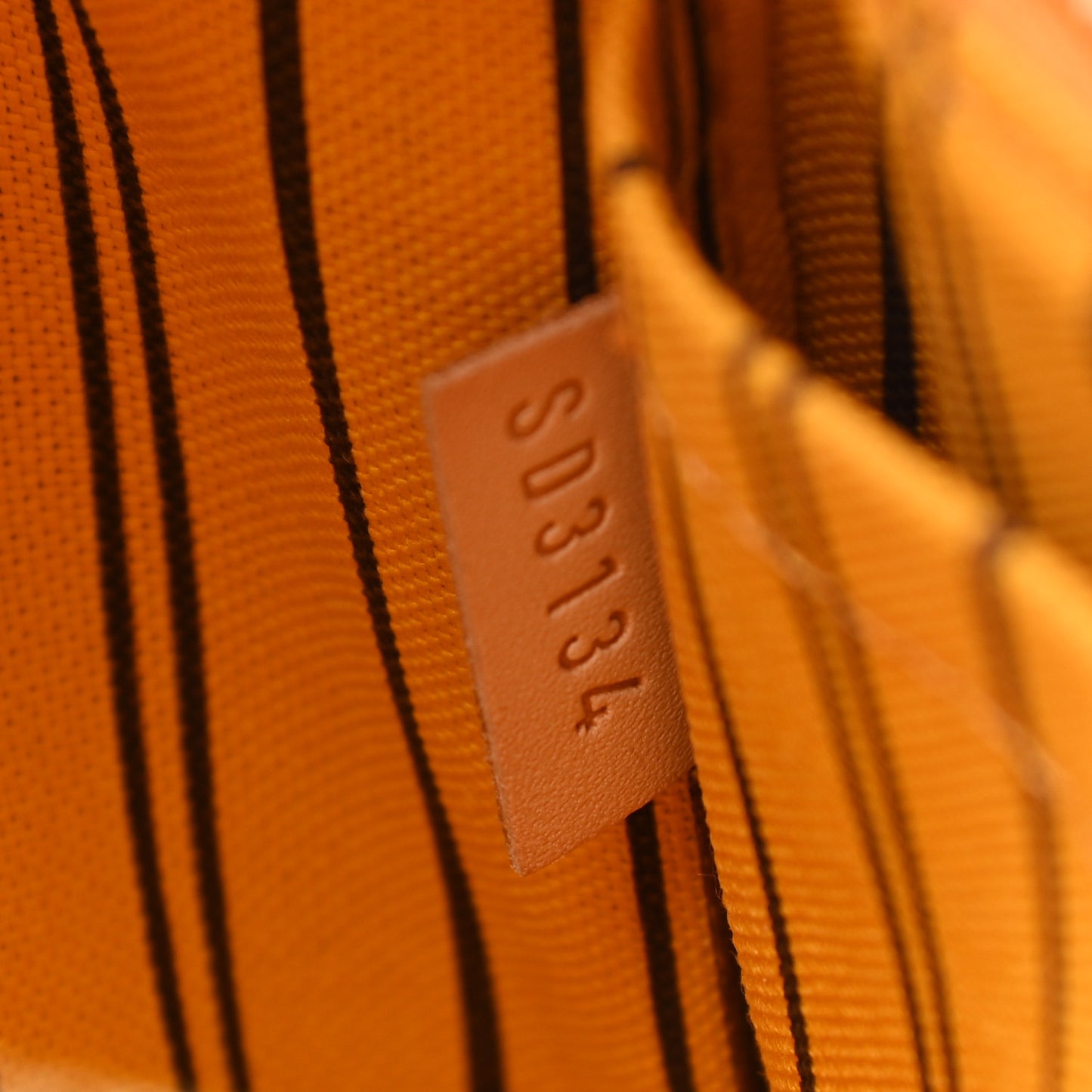 Monogram Neverfull MM GM Pochette Mimosa