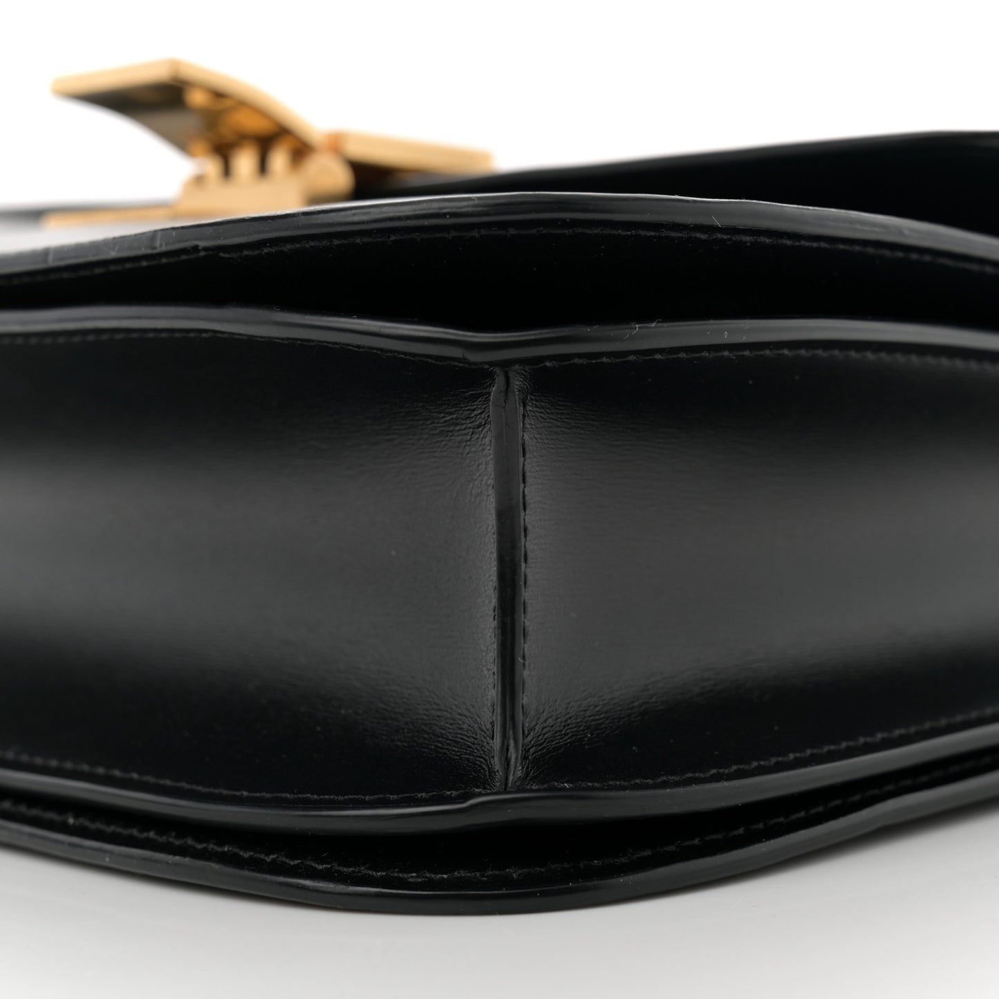 Box Calfskin Medium Classic Box Flap Bag Black