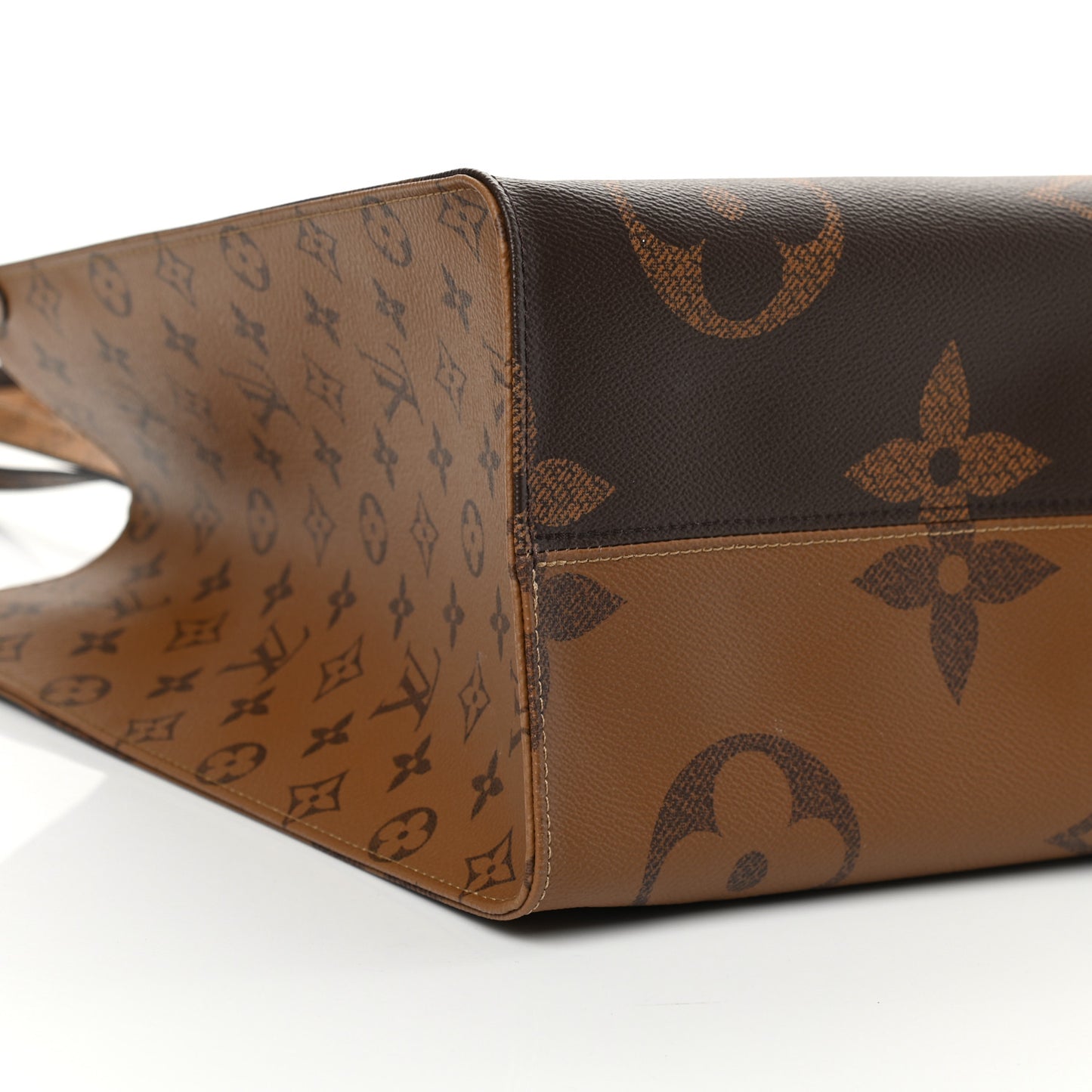 Reverse Monogram Giant Onthego GM