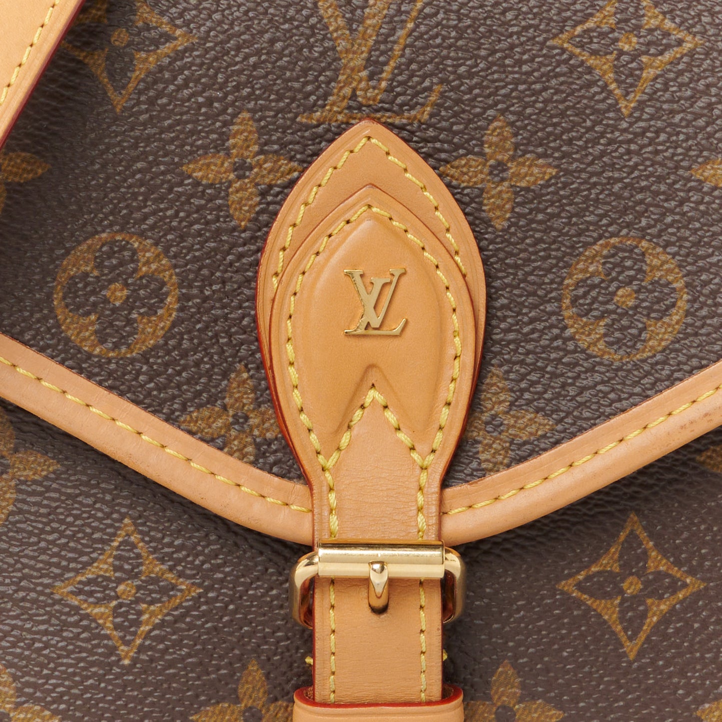 Monogram LV Ivy