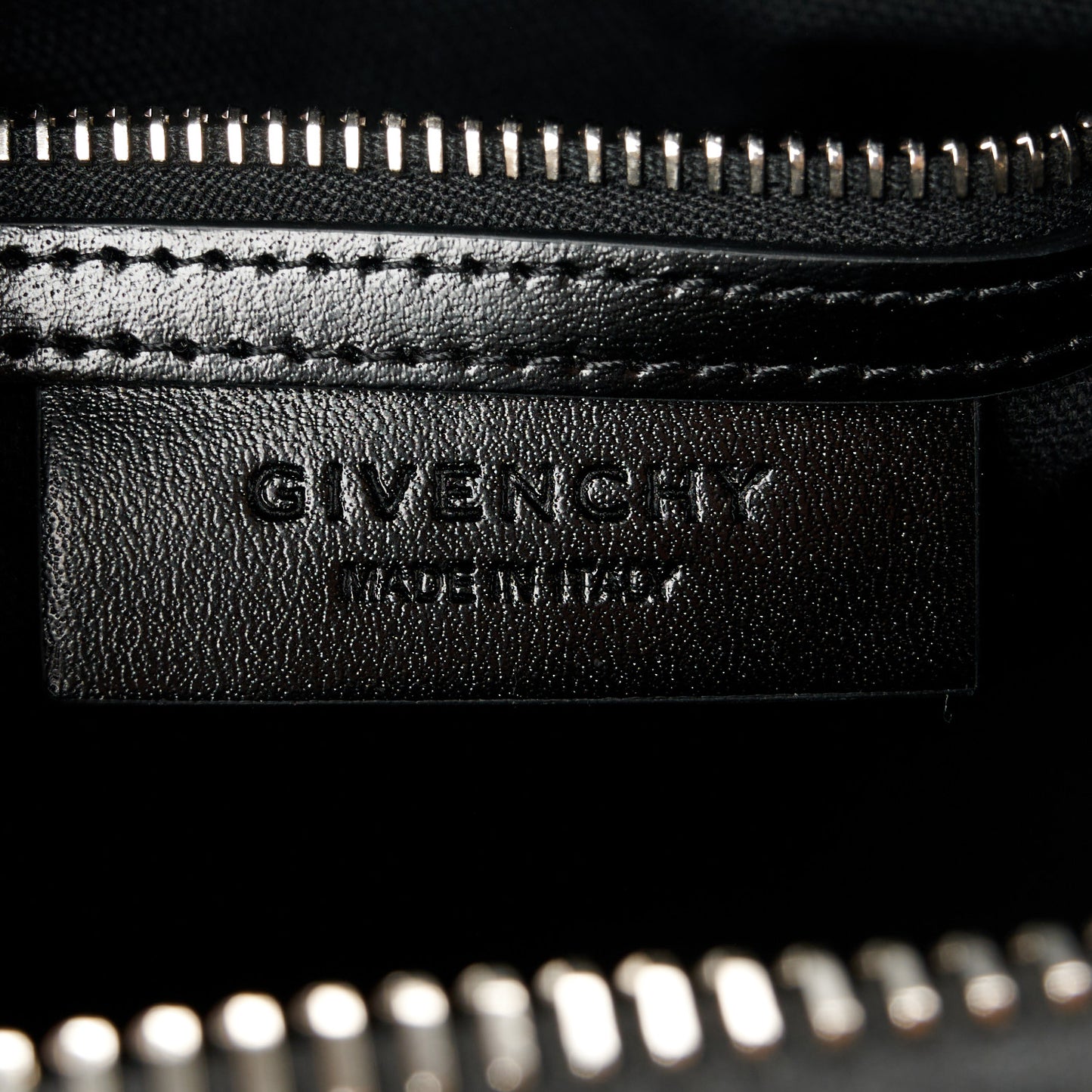 Shiny Lord Calfskin Mini Antigona Black