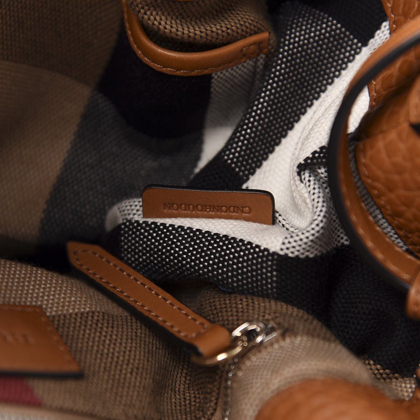 Grainy Calfskin House Check Small Maidstone Saddle Brown