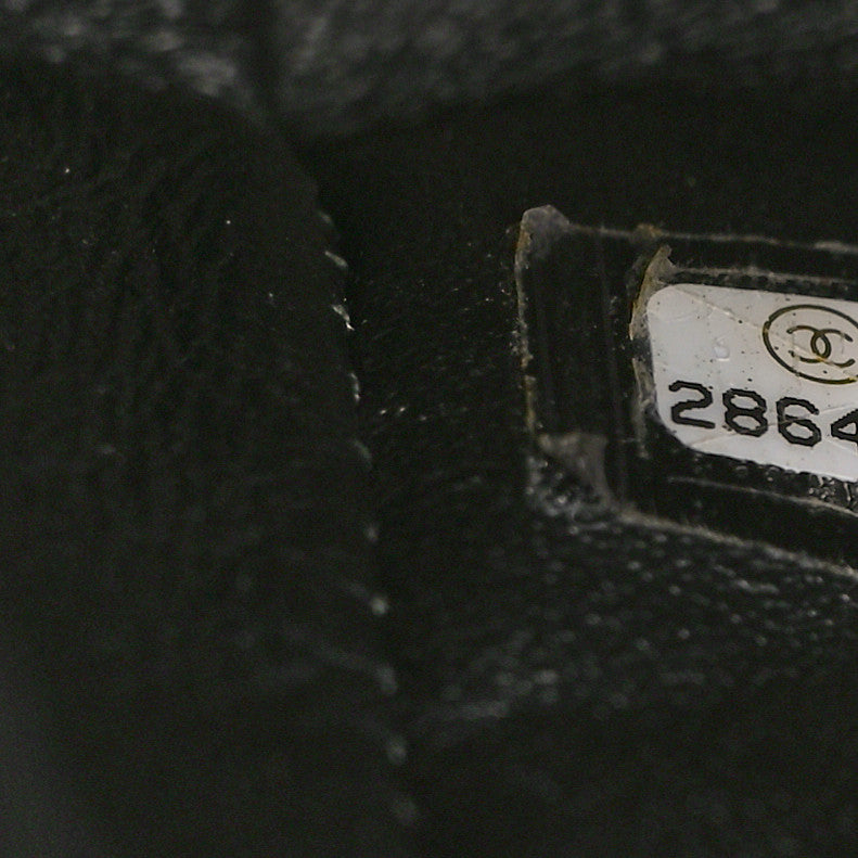 Calfskin Quilted Chevron In The City Bag Black