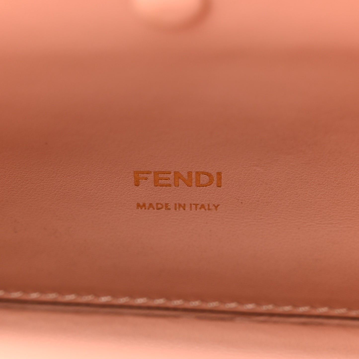 Vitello Grace Matte F is Fendi Kan U Shoulder Bag Nuvola