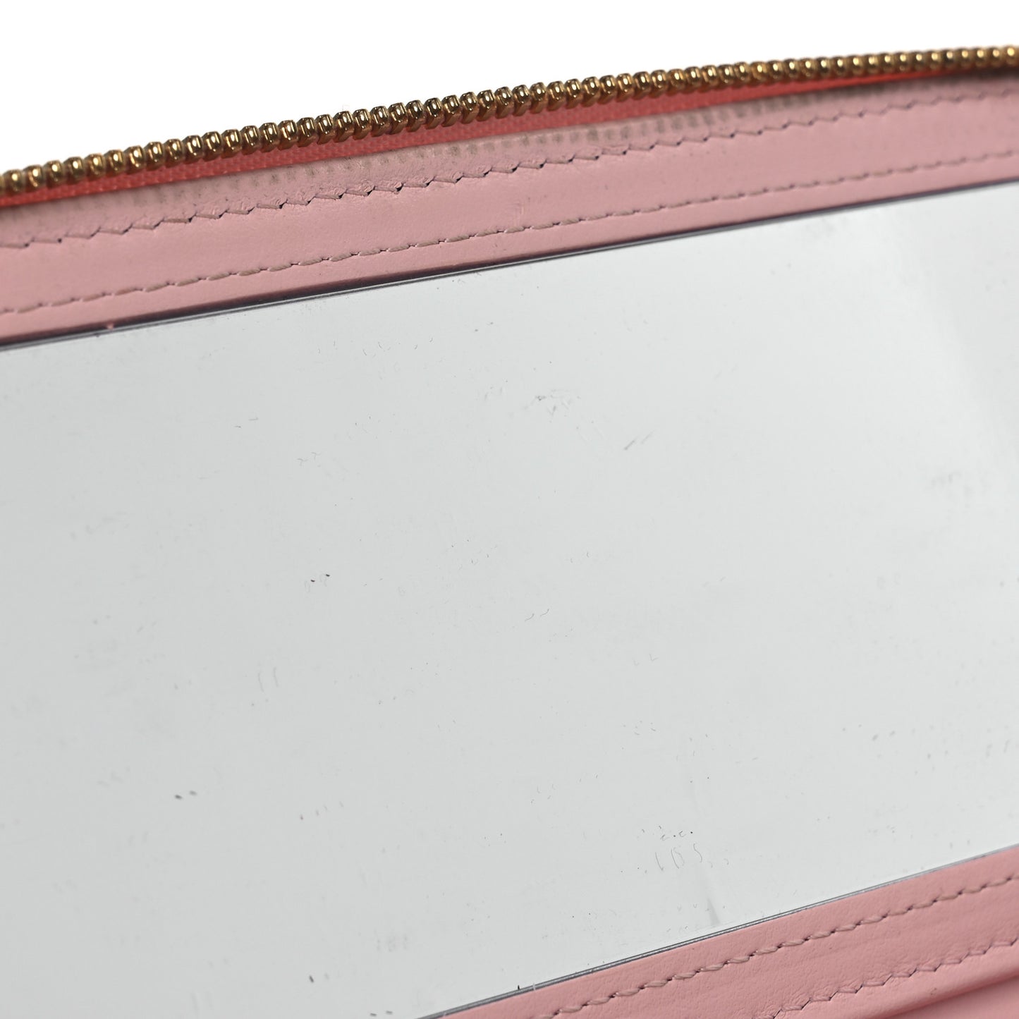 Caviar Quilted Vanity Case With Chain Pink