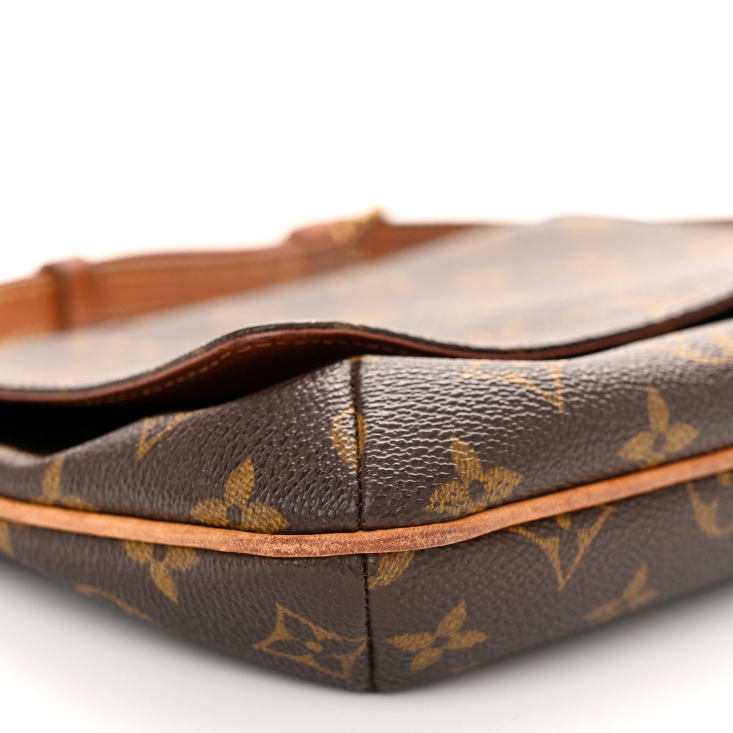 Monogram Musette Tango