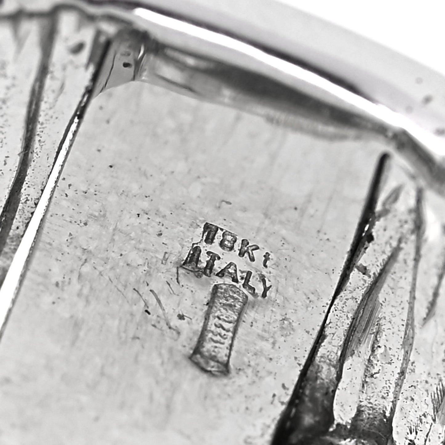 18K White Gold Diamond Wide Elefantino Ring 48 4.5