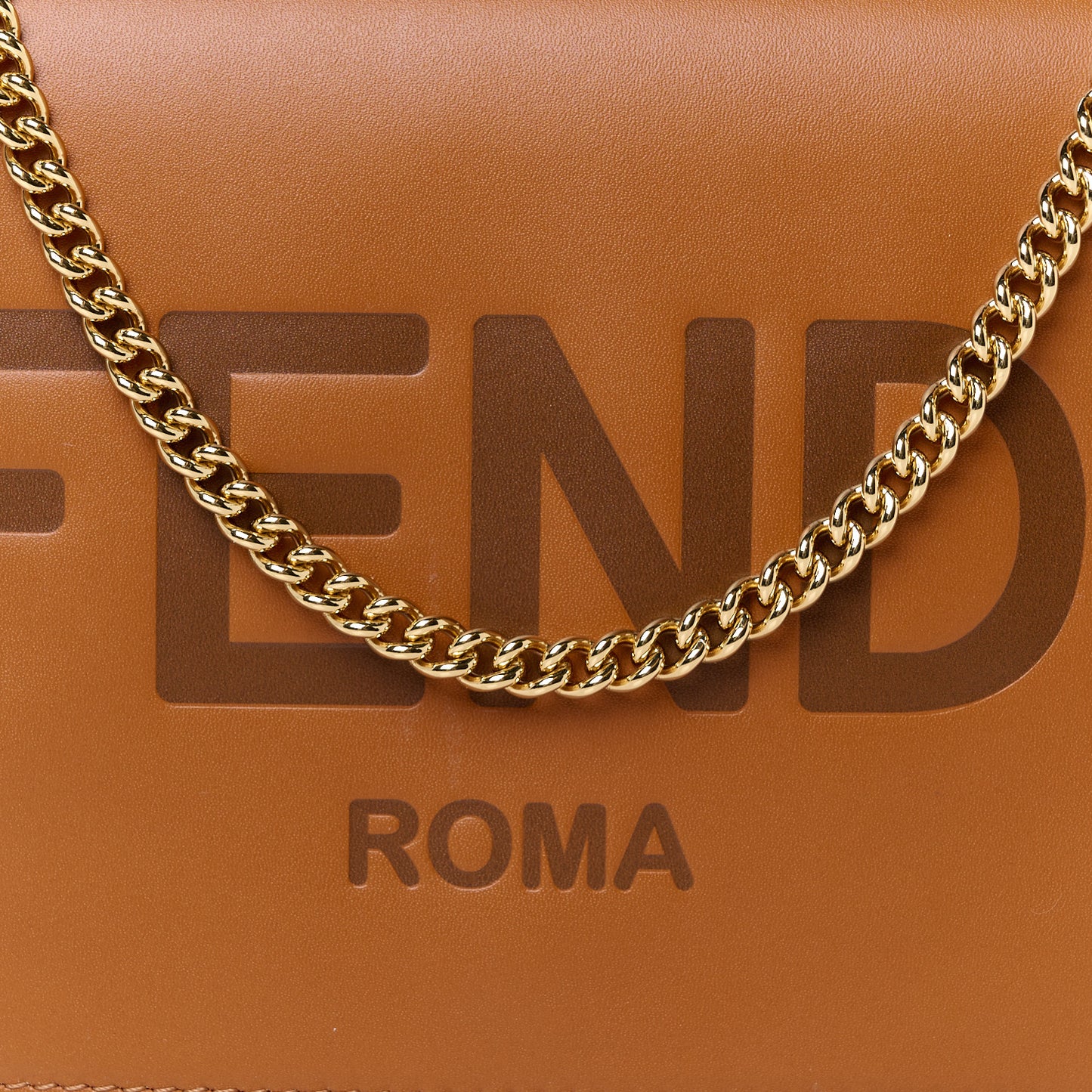 Vitello King Tamponato Logo Embossed Medium Wallet On Chain Cuoio