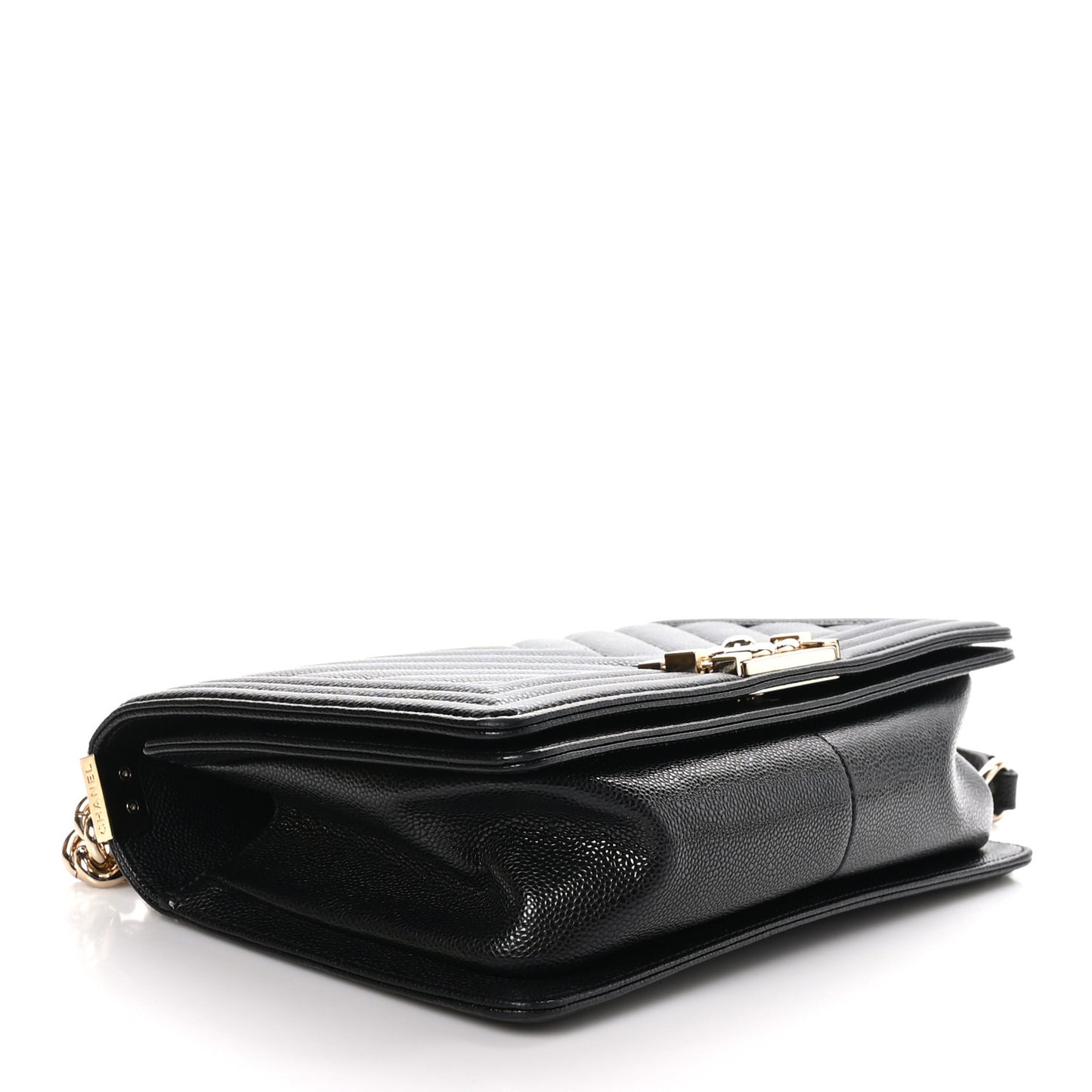 Caviar Chevron Quilted Medium Boy Flap Black