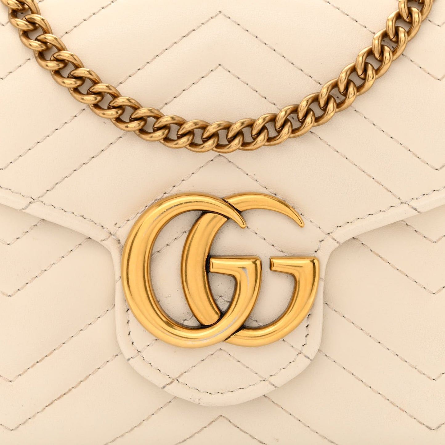 Calfskin Matelasse GG Marmont Chain Wallet Mystic White