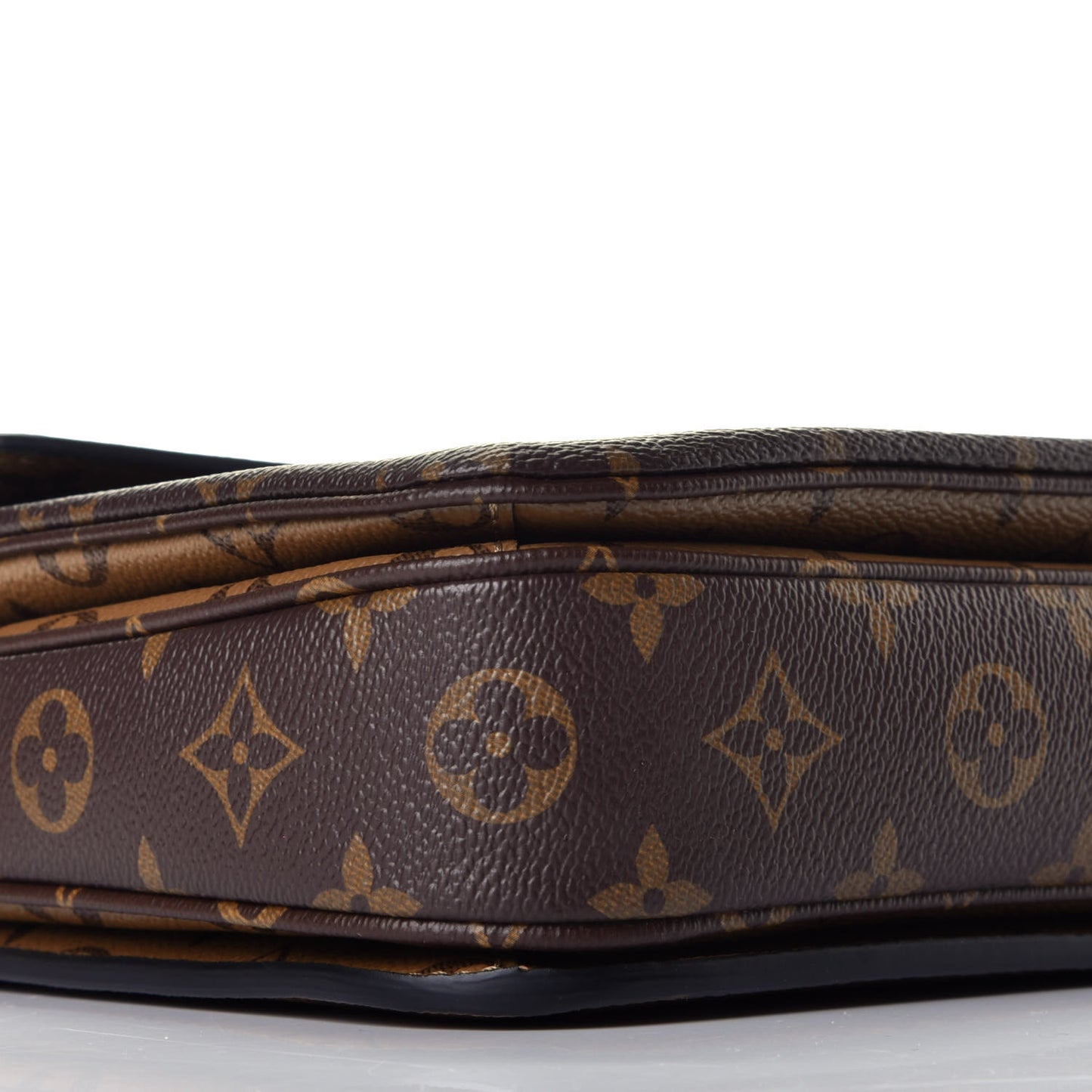 Reverse Monogram Pochette Metis