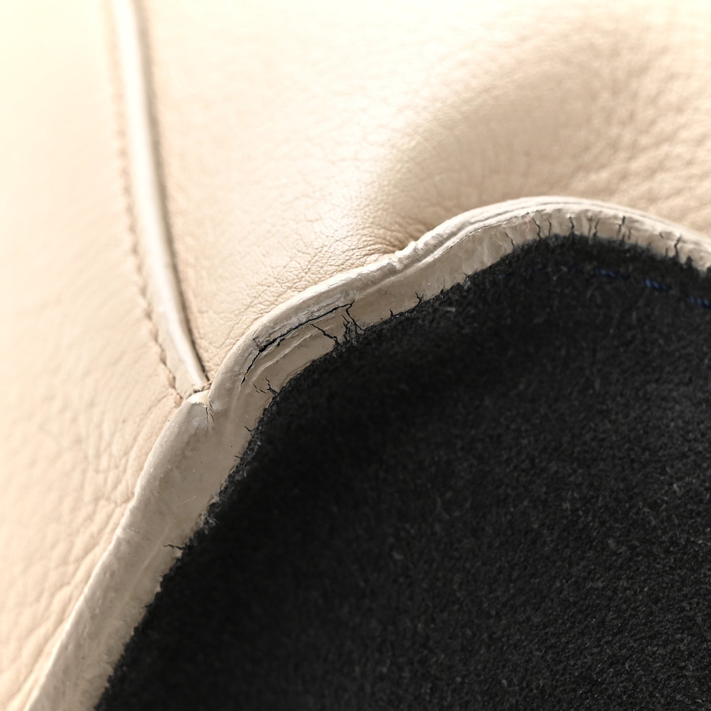 Drummed Calfskin Suede Medium Trapeze Black Taupe