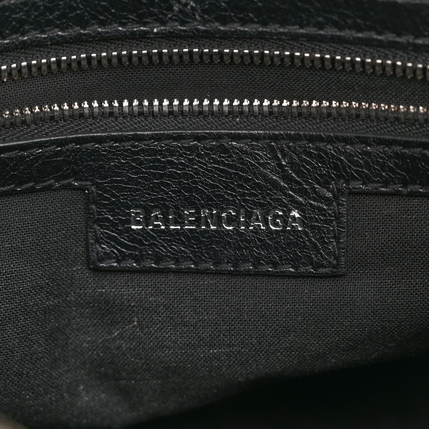 Agneau Arena Small Le Cagole Shoulder Bag Black