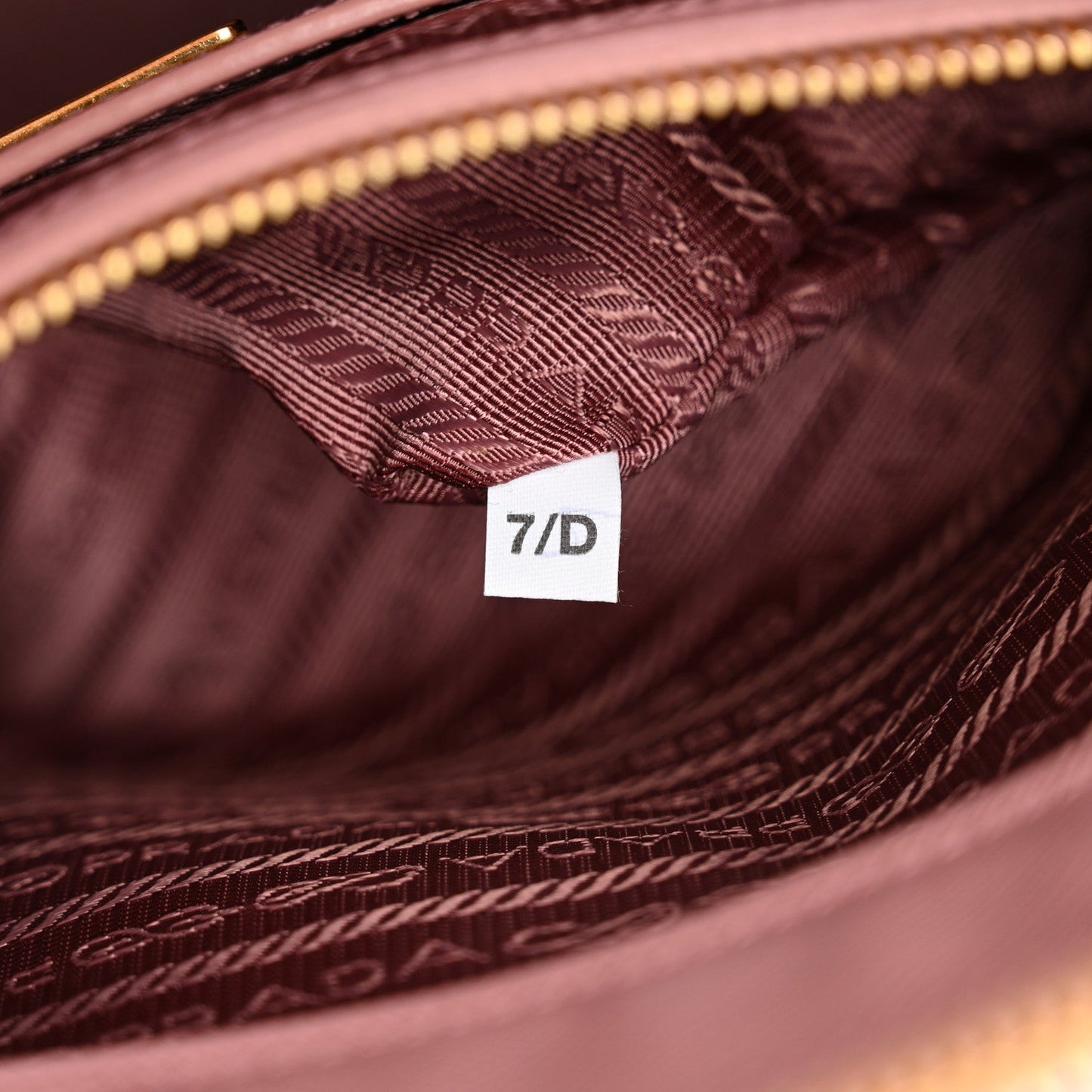 Saffiano Medium Galleria Double Zip Tote Orchidea