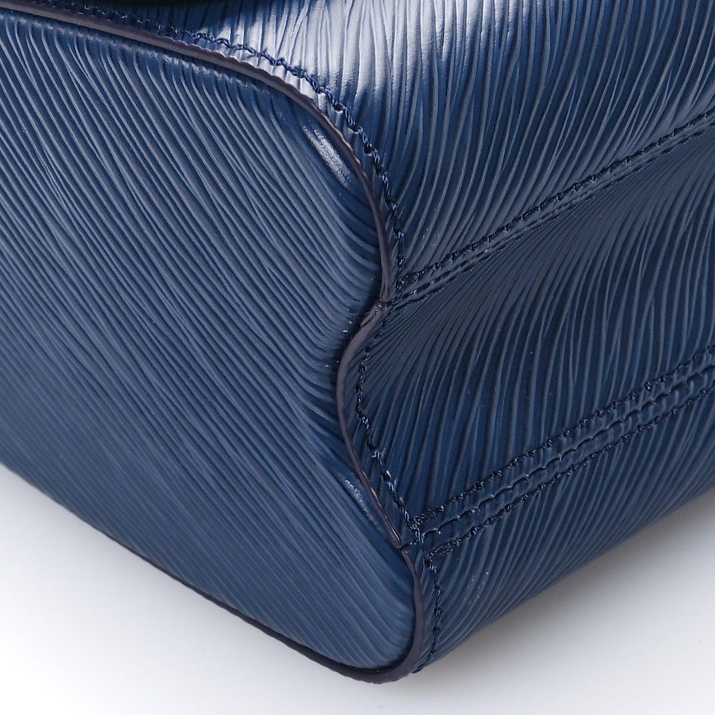 Epi Twist Shoulder Bag MM Indigo