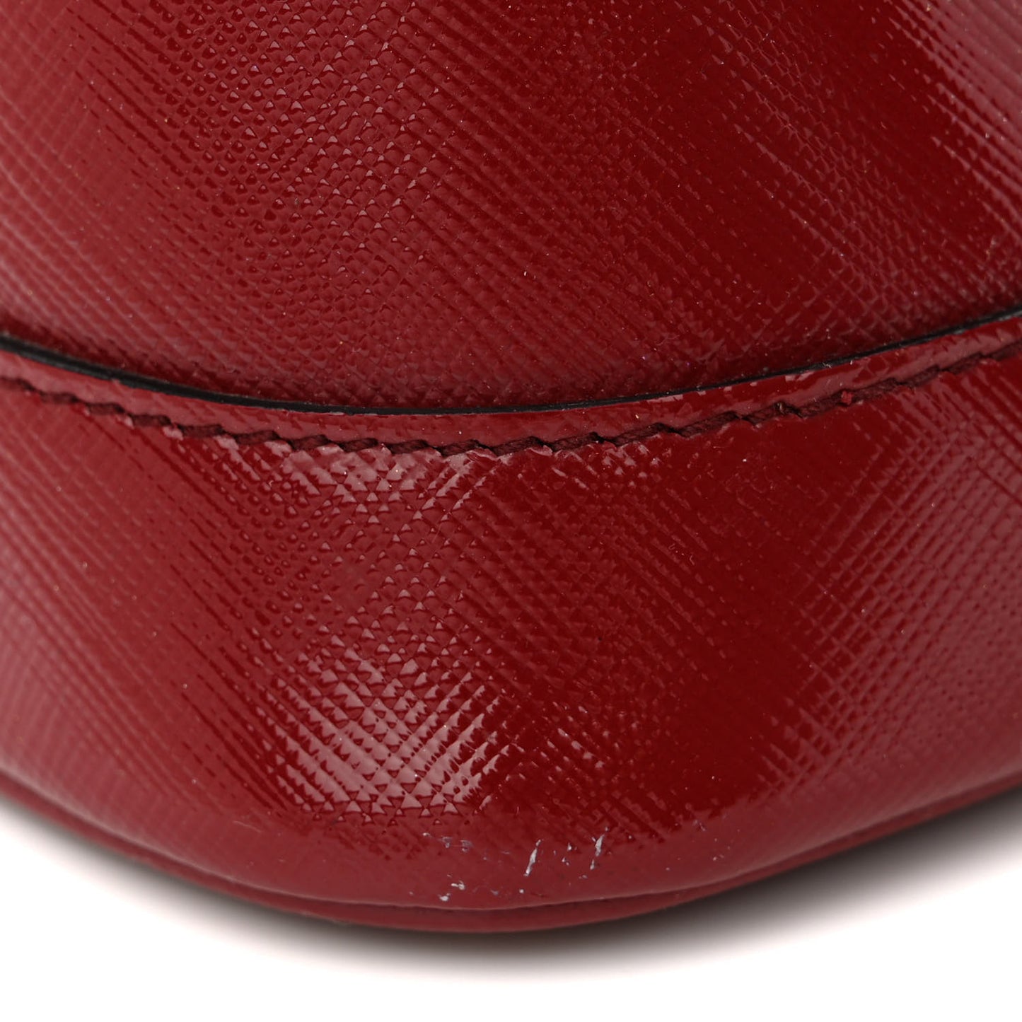 Saffiano Vernice Medium Open Promenade Tote Rosso