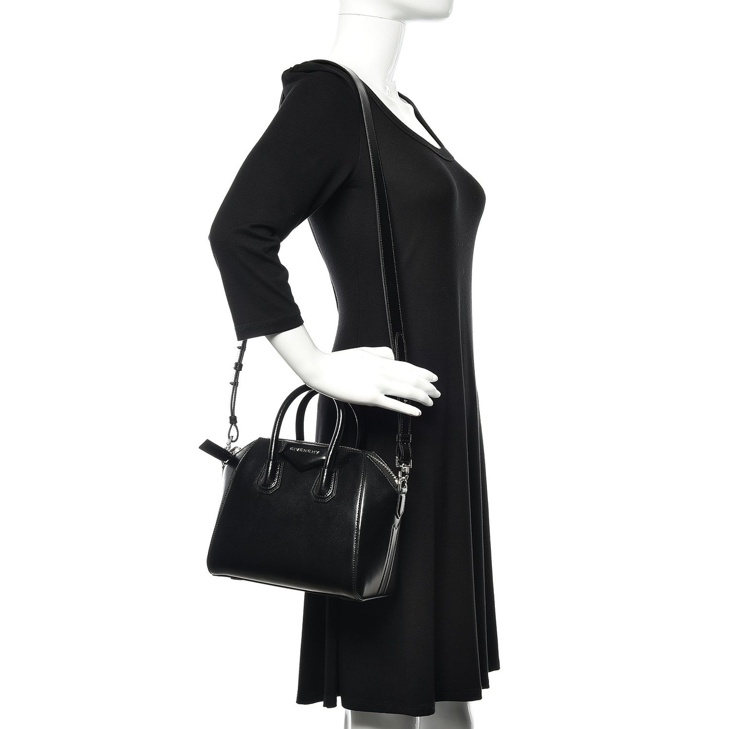 Shiny Lord Calfskin Mini Antigona Black