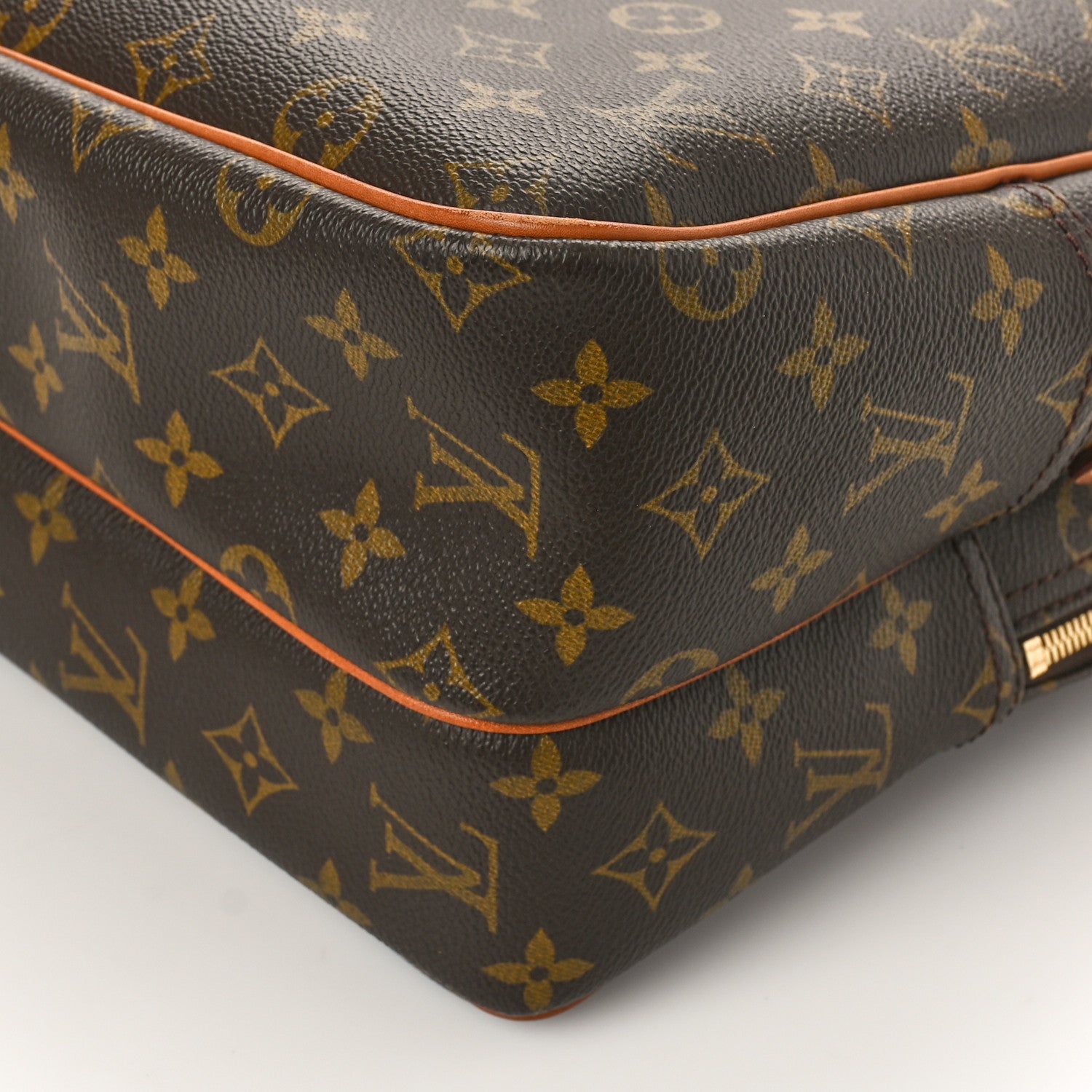 Louis Vuitton Monogram Reporter GM 7 of 7