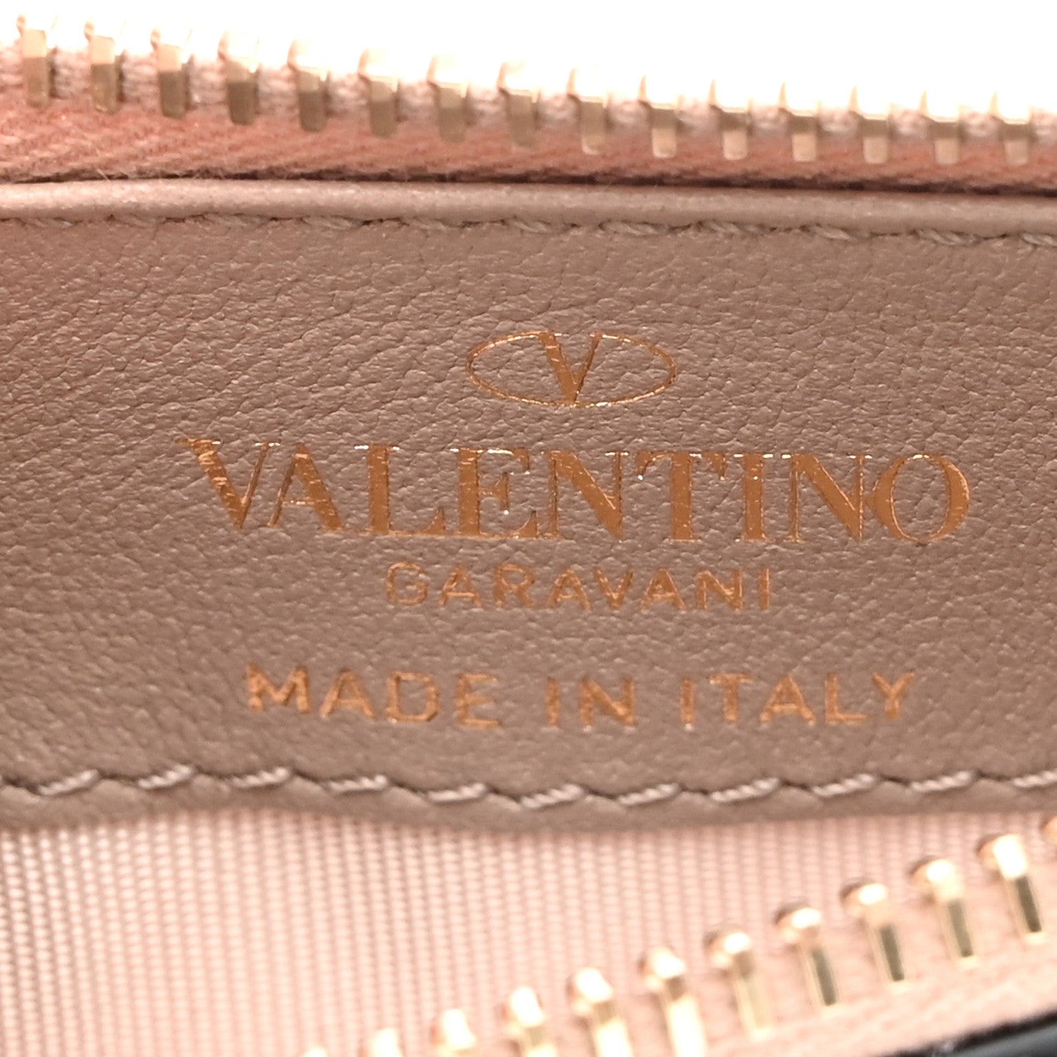 Valentino Garavani Calfskin Rockstud Coin Case Card Holder Poudre 7 of 8