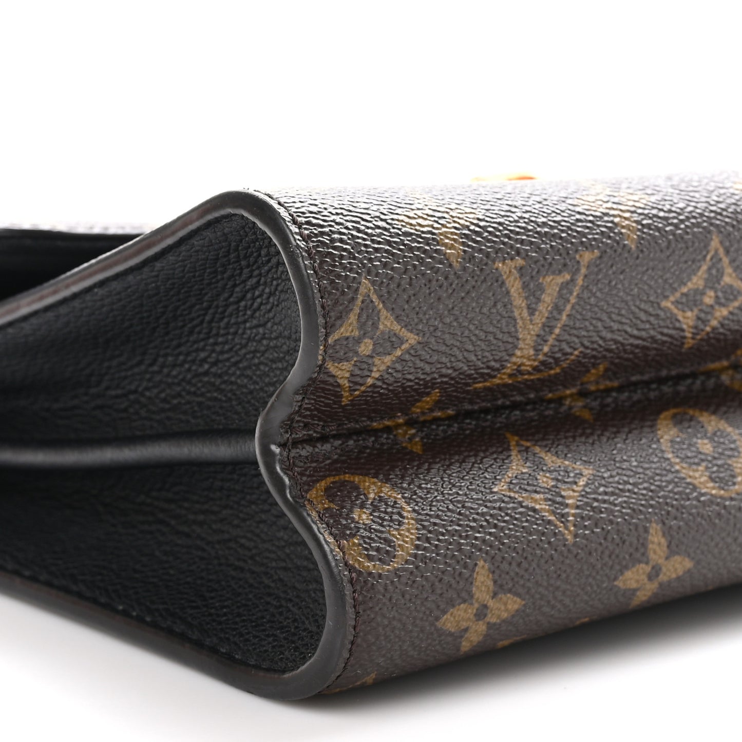 Monogram Victoire Black